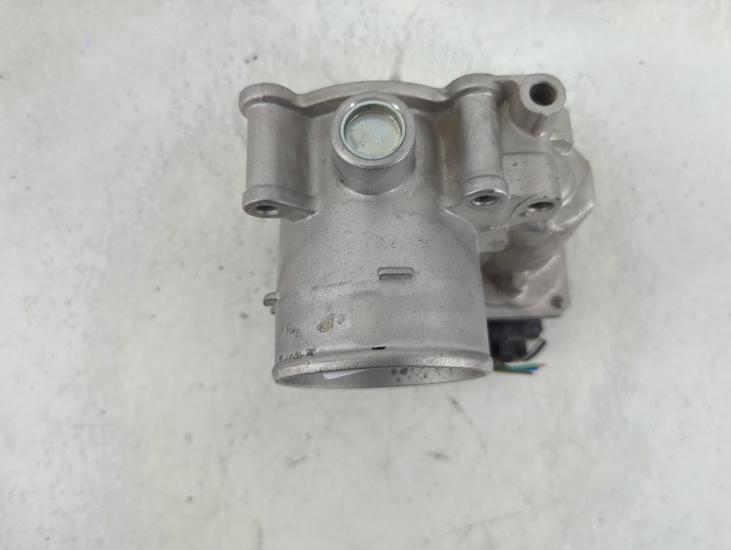 2020-2021 Kia Soul Throttle Body P/N:35100-2E410 5552 04D22 Fits Fits 2020 2021 2022 OEM Used Auto Parts - Oemusedautoparts1