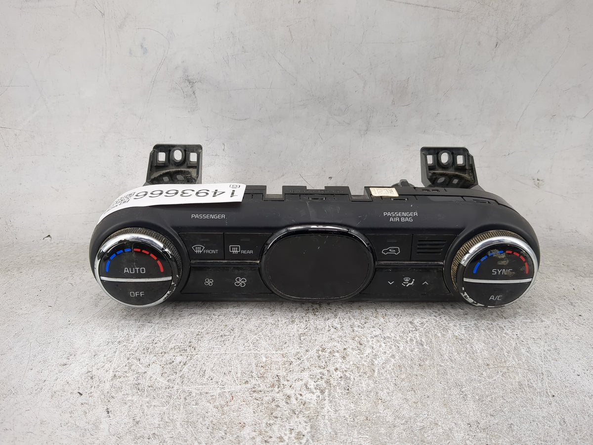 2020-2021 Kia Soul Climate Control Module Temperature AC/Heater Replacement P/N:97250-K0350 Fits Fits 2020 2021 OEM Used Aut