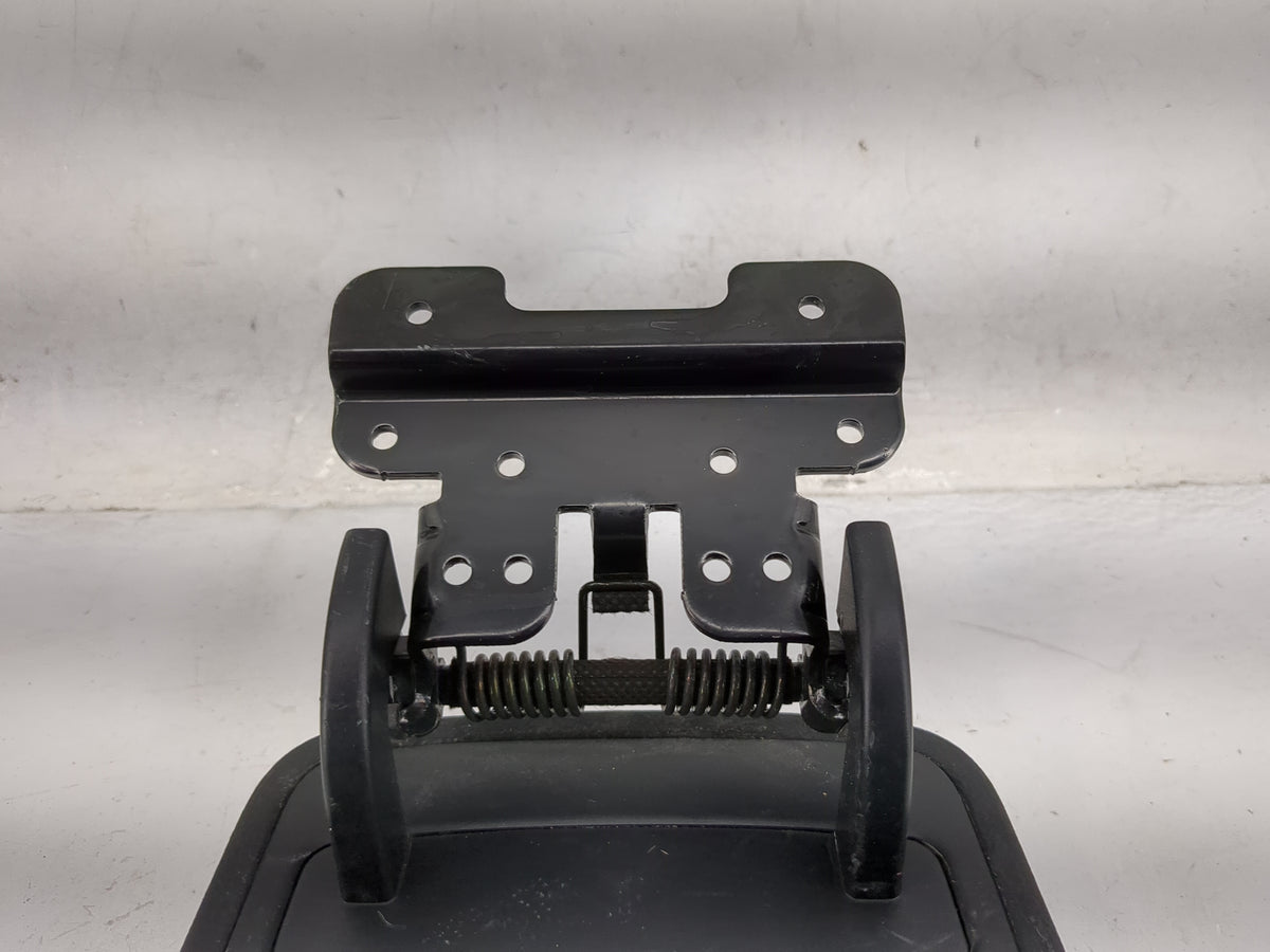 2021 Kia Soul Center Console Armrest Cover Lid P/N:84660-K0000A7WY Fits OEM Used Auto Parts - Oemusedautoparts1.com
