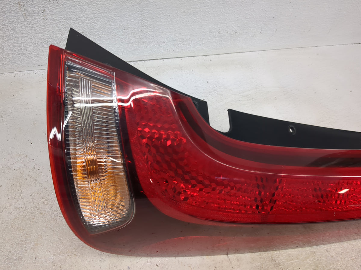 2020-2021 Kia Soul Tail Light Assembly Passenger Right OEM P/N:T01R Fits Fits 2020 2021 OEM Used Auto Parts - Oemusedautopar