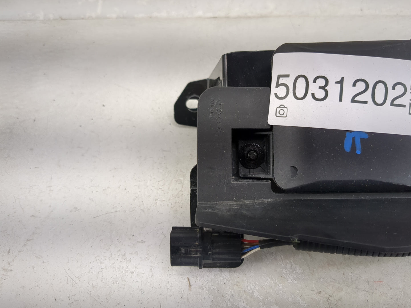 2021 Kia Soul Front Park Assist Sensor 5031202 - Oemusedautoparts1.com