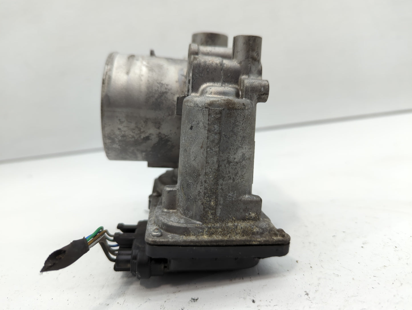 2020-2021 Kia Soul Throttle Body P/N:35100-2E410 Fits Fits 2020 2021 2022 OEM Used Auto Parts - Oemusedautoparts1.com