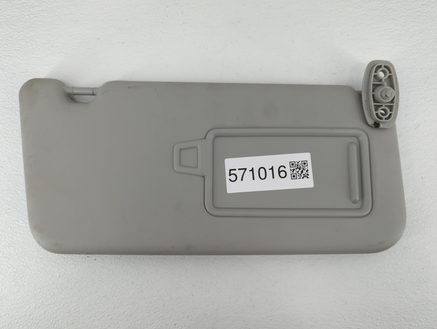 2020-2021 Kia Soul Sun Visor Shade Replacement Passenger Right Mirror Fits Fits 2020 2021 OEM Used Auto Parts - Oemusedautop