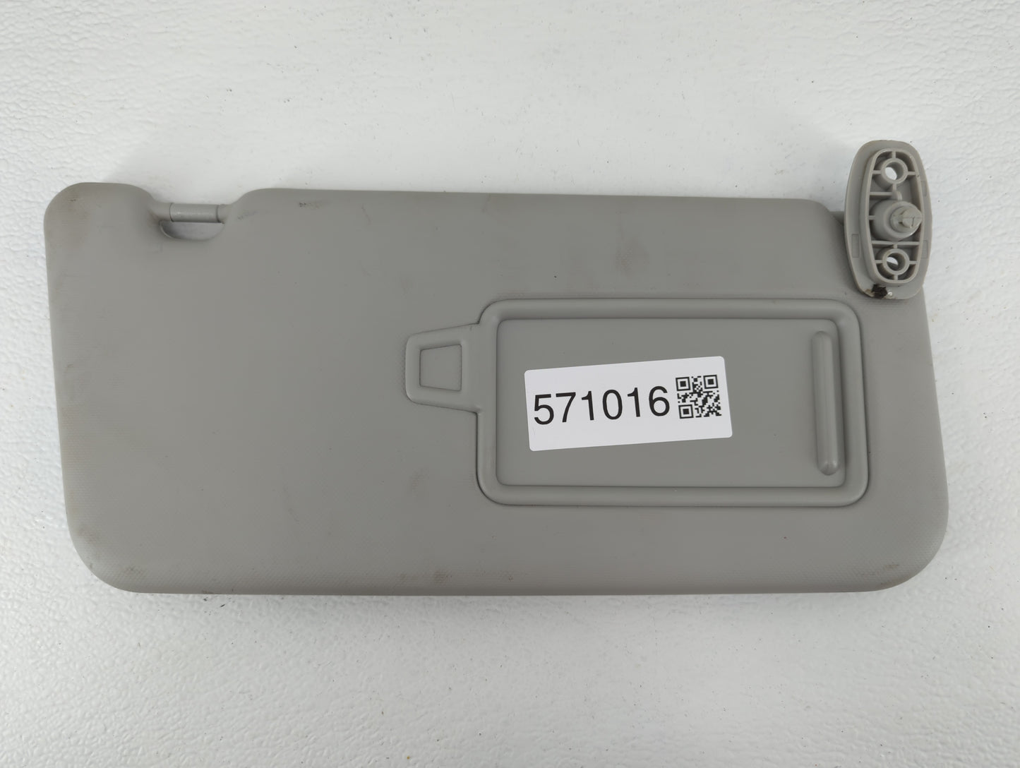 2020-2021 Kia Soul Sun Visor Shade Replacement Passenger Right Mirror Fits Fits 2020 2021 OEM Used Auto Parts - Oemusedautop