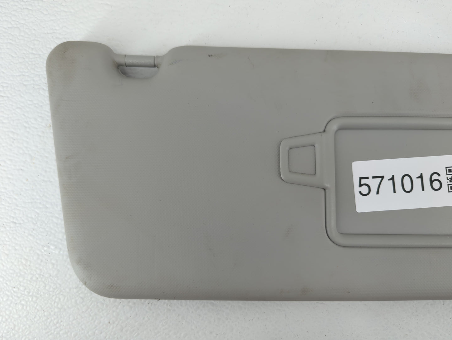 2020-2021 Kia Soul Sun Visor Shade Replacement Passenger Right Mirror Fits Fits 2020 2021 OEM Used Auto Parts - Oemusedautop