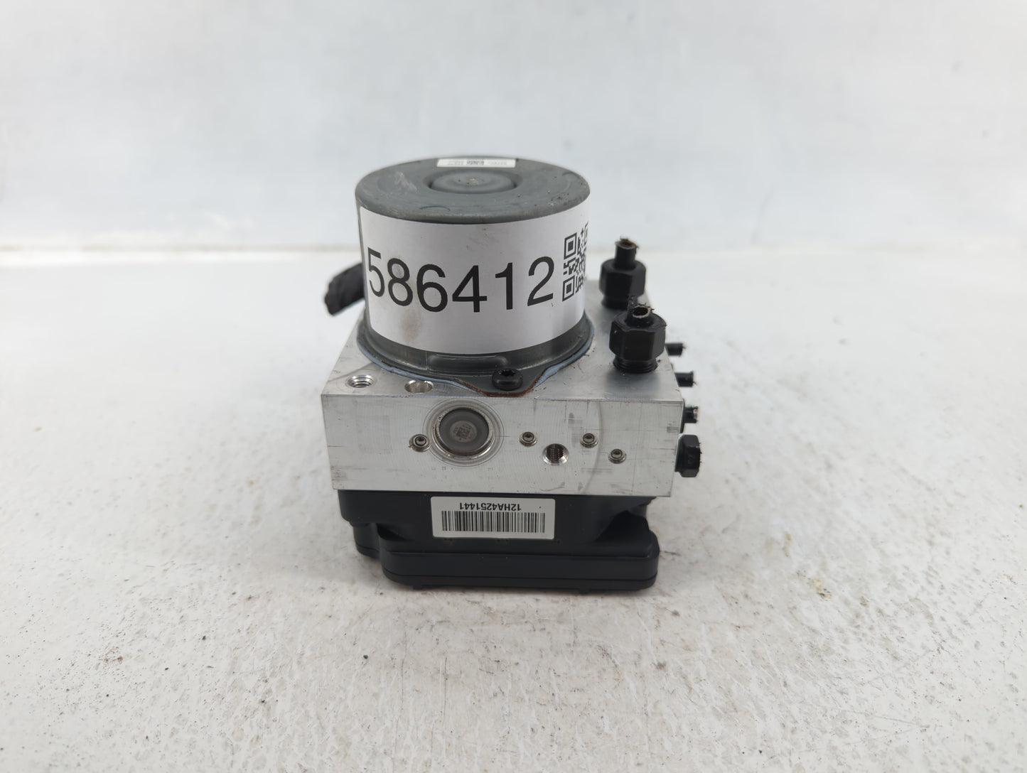 2020-2021 Kia Soul ABS Pump Control Module Replacement P/N:58910-K0100 Fits Fits 2020 2021 OEM Used Auto Parts - Oemusedauto