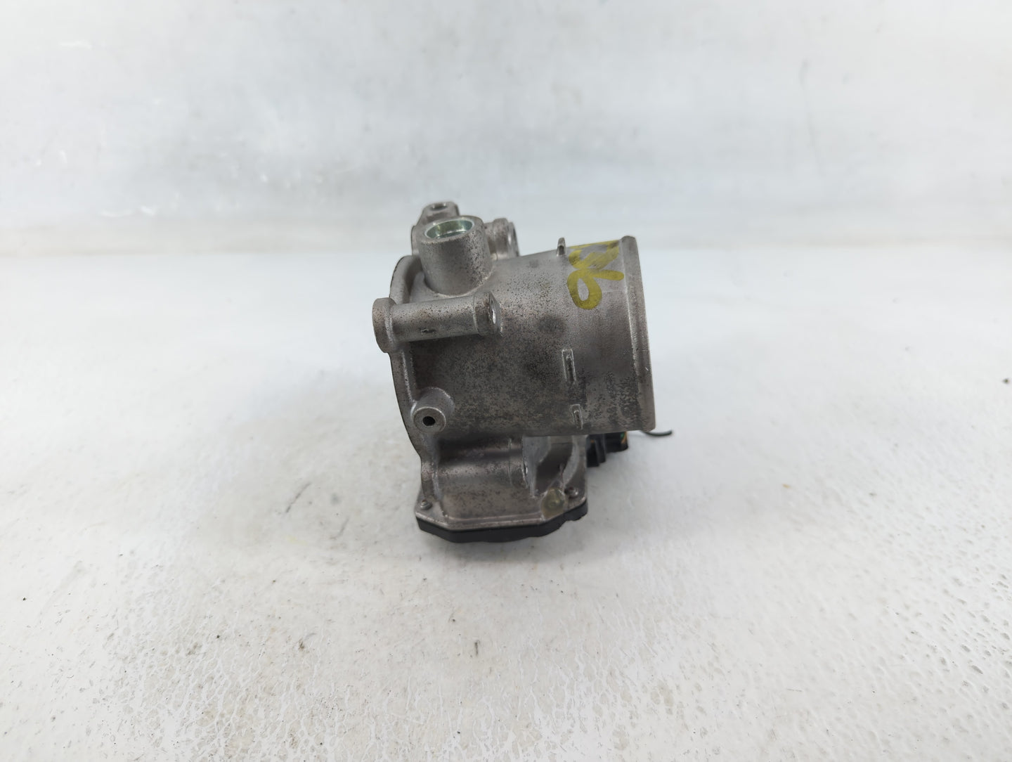 2020-2021 Kia Soul Throttle Body P/N:35100-2E410 Fits Fits 2020 2021 2022 OEM Used Auto Parts - Oemusedautoparts1.com