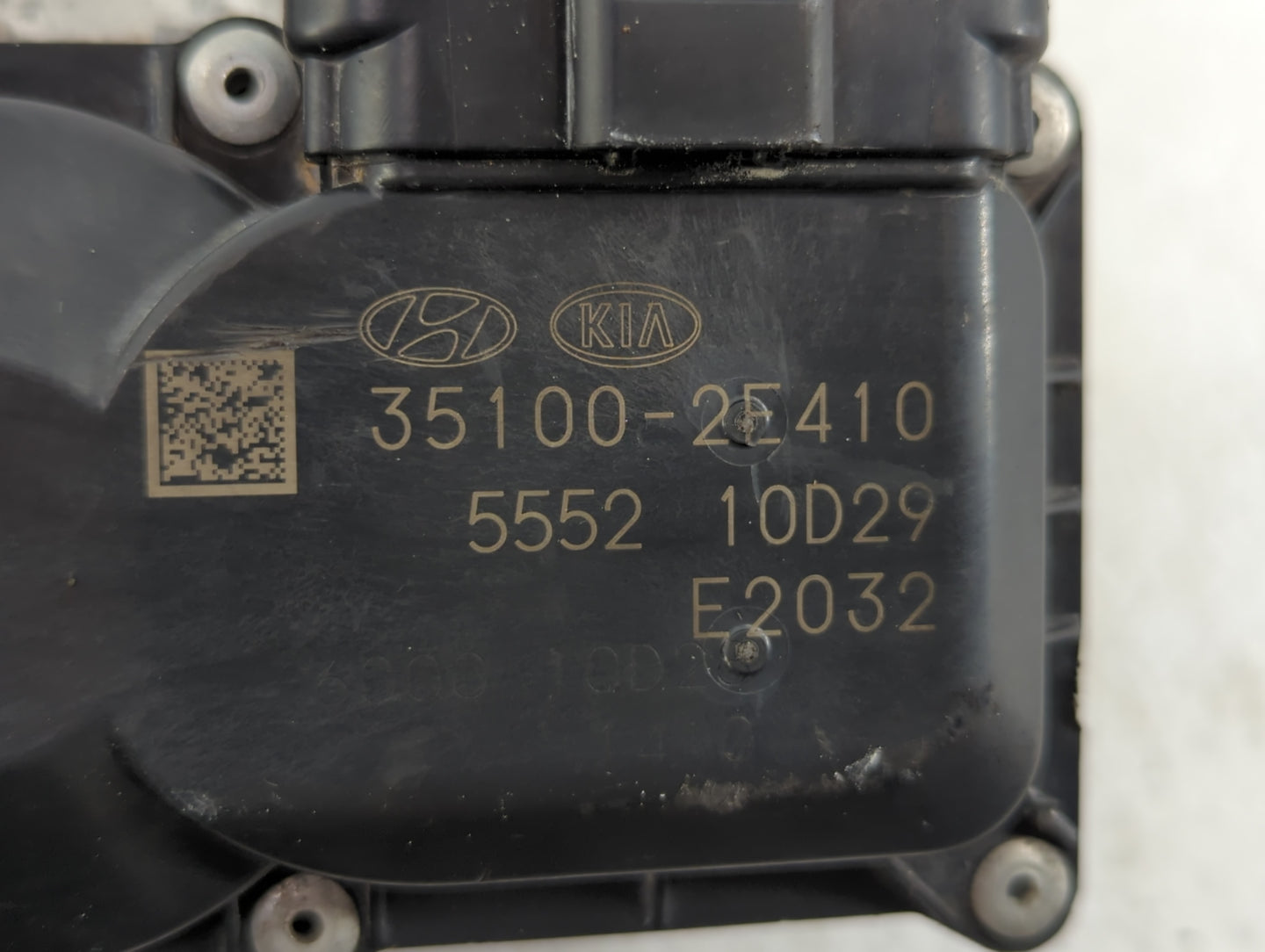2020-2021 Kia Soul Throttle Body P/N:35100-2E410 Fits Fits 2020 2021 2022 OEM Used Auto Parts - Oemusedautoparts1.com