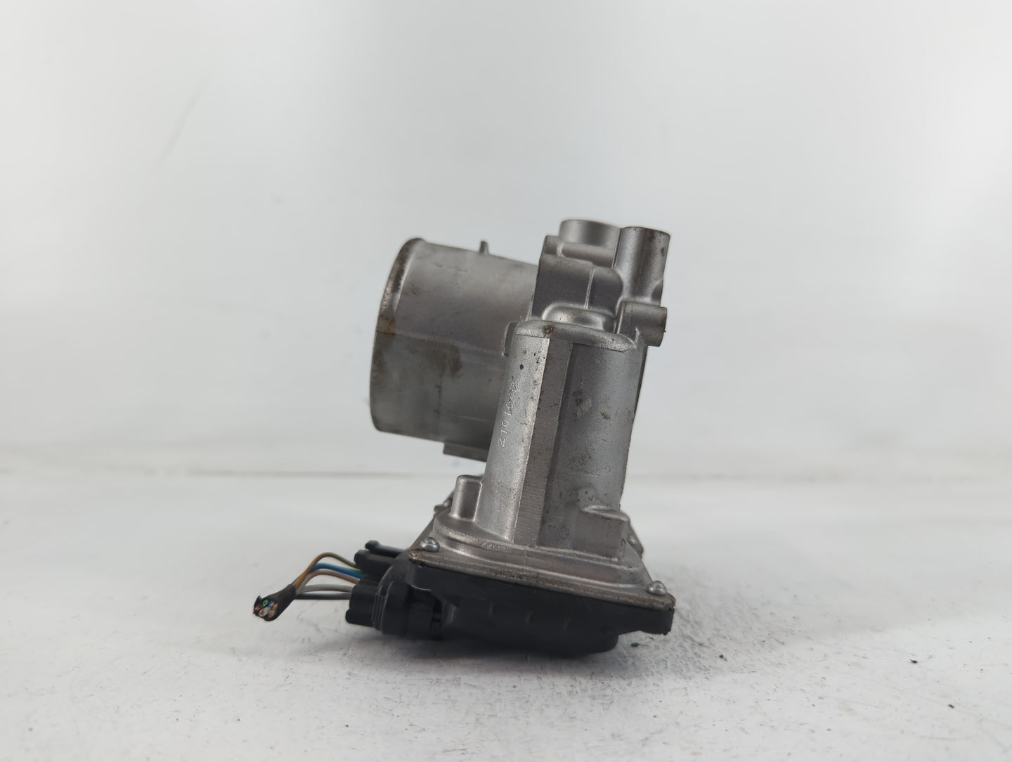 2020-2021 Kia Soul Throttle Body P/N:35100-2E410 Fits Fits 2020 2021 2022 OEM Used Auto Parts - Oemusedautoparts1.com