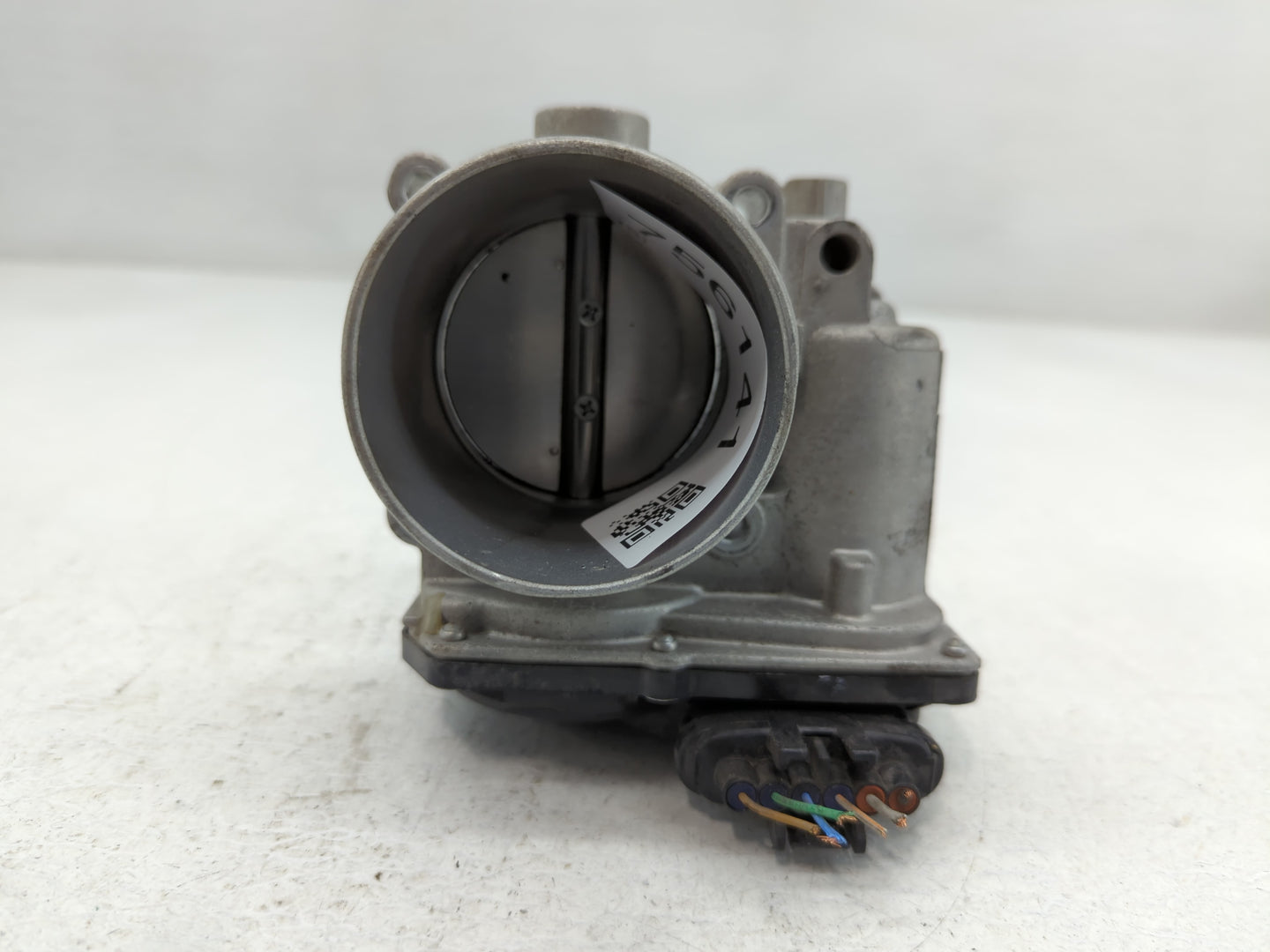 2020-2021 Kia Soul Throttle Body P/N:35100-2E410 Fits Fits 2020 2021 2022 OEM Used Auto Parts - Oemusedautoparts1.com