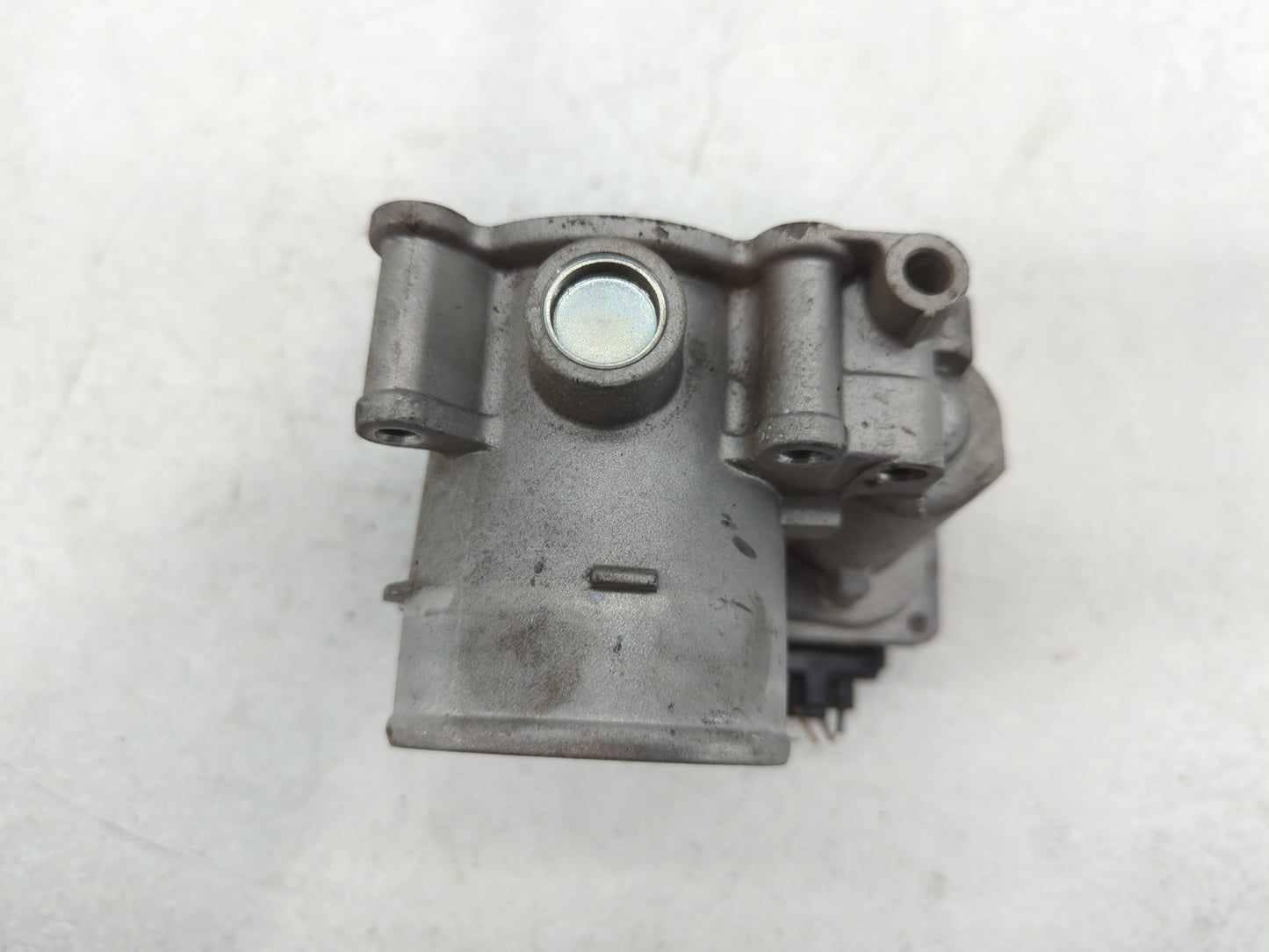 2020-2021 Kia Soul Throttle Body P/N:35100-2E410 Fits Fits 2020 2021 2022 OEM Used Auto Parts - Oemusedautoparts1.com