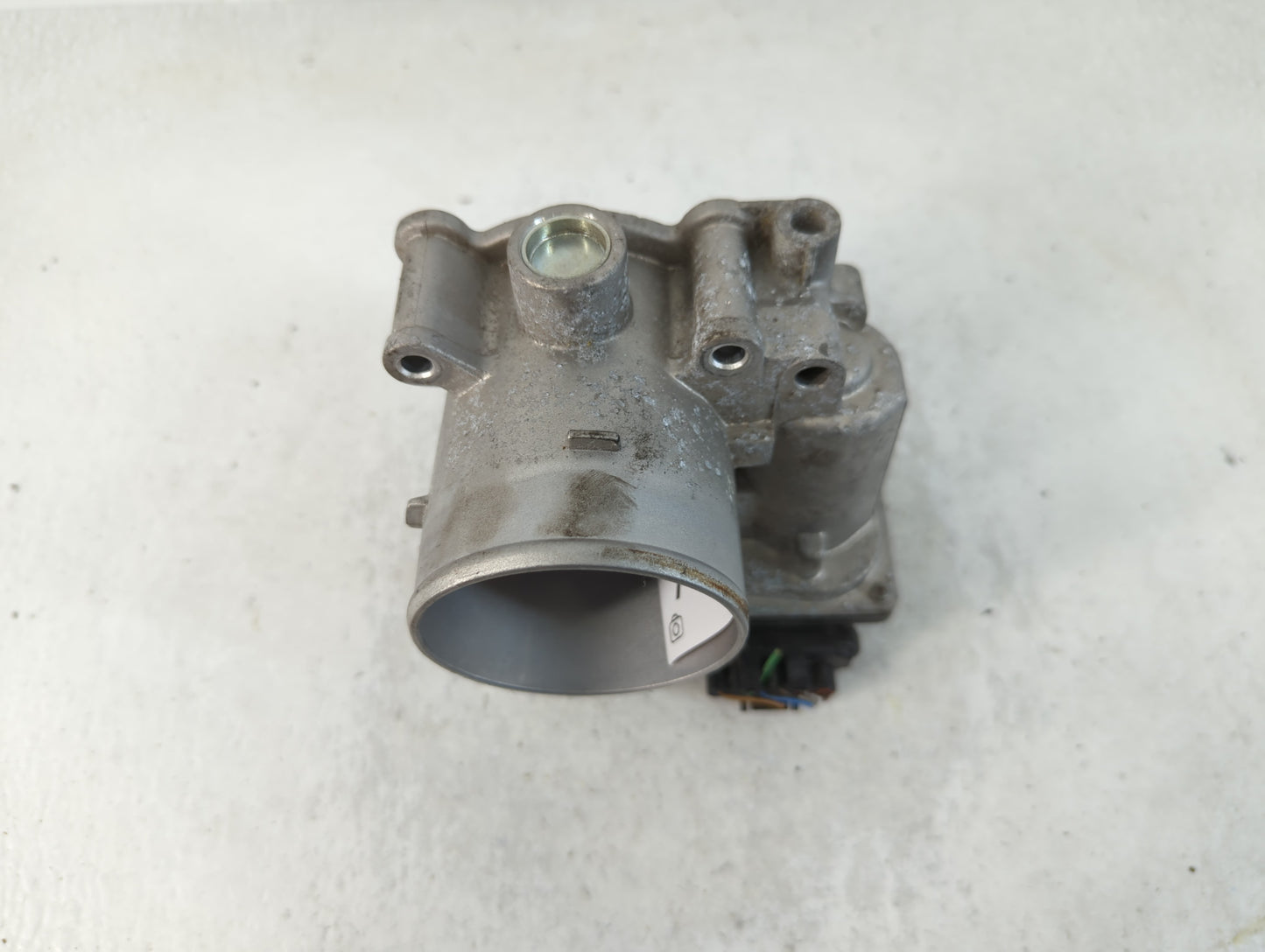 2020-2021 Kia Soul Throttle Body P/N:35100-2E410 Fits Fits 2020 2021 2022 OEM Used Auto Parts - Oemusedautoparts1.com