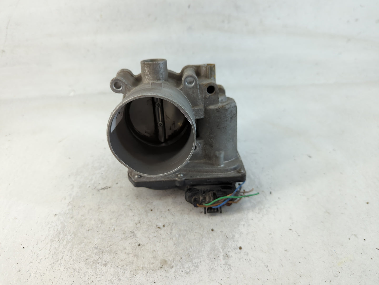2020-2021 Kia Soul Throttle Body P/N:35100-2E410 Fits Fits 2020 2021 2022 OEM Used Auto Parts - Oemusedautoparts1.com