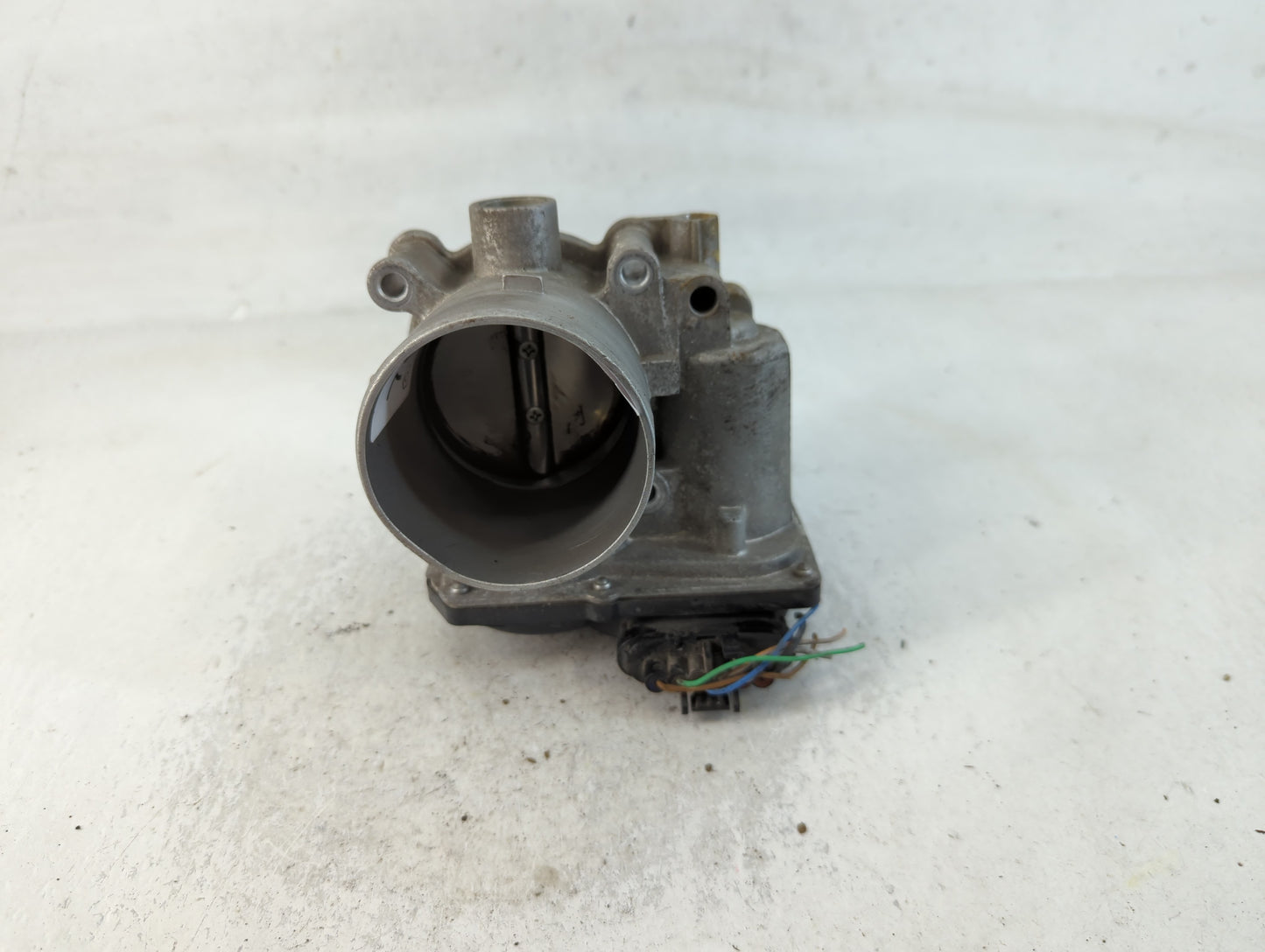 2020-2021 Kia Soul Throttle Body P/N:35100-2E410 Fits Fits 2020 2021 2022 OEM Used Auto Parts - Oemusedautoparts1.com