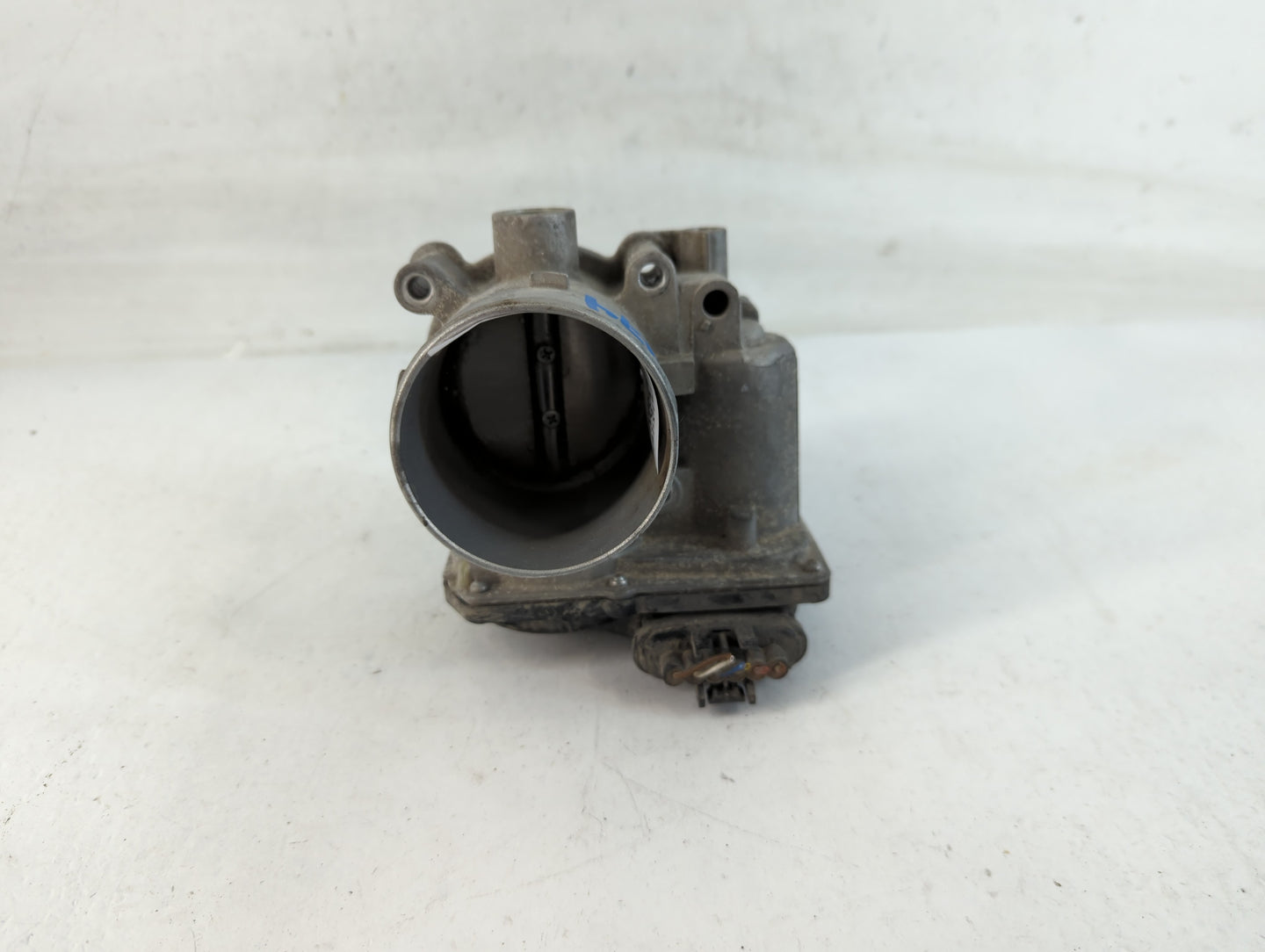 2020-2021 Kia Soul Throttle Body P/N:35100-2E410 Fits Fits 2020 2021 2022 OEM Used Auto Parts - Oemusedautoparts1.com