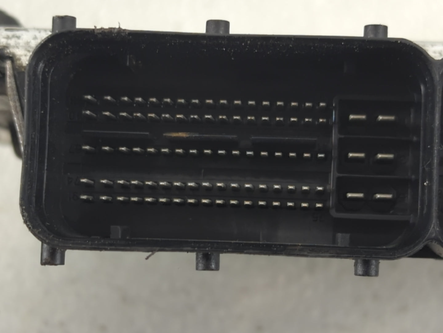 2020-2021 Kia Sportage PCM Engine Control Computer ECU ECM PCU OEM P/N:39160-2GRA2 39161-2GRA2 Fits Fits 2020 2021 OEM Used 