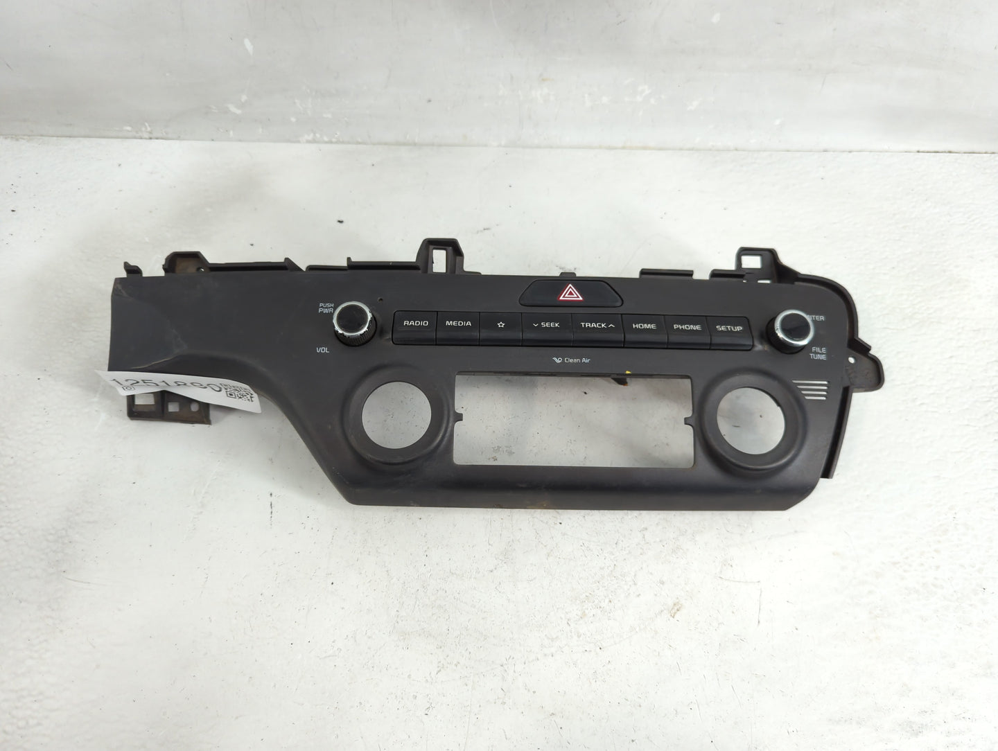 2018-2021 Kia Sportage Radio Control Panel - Oemusedautoparts1.com