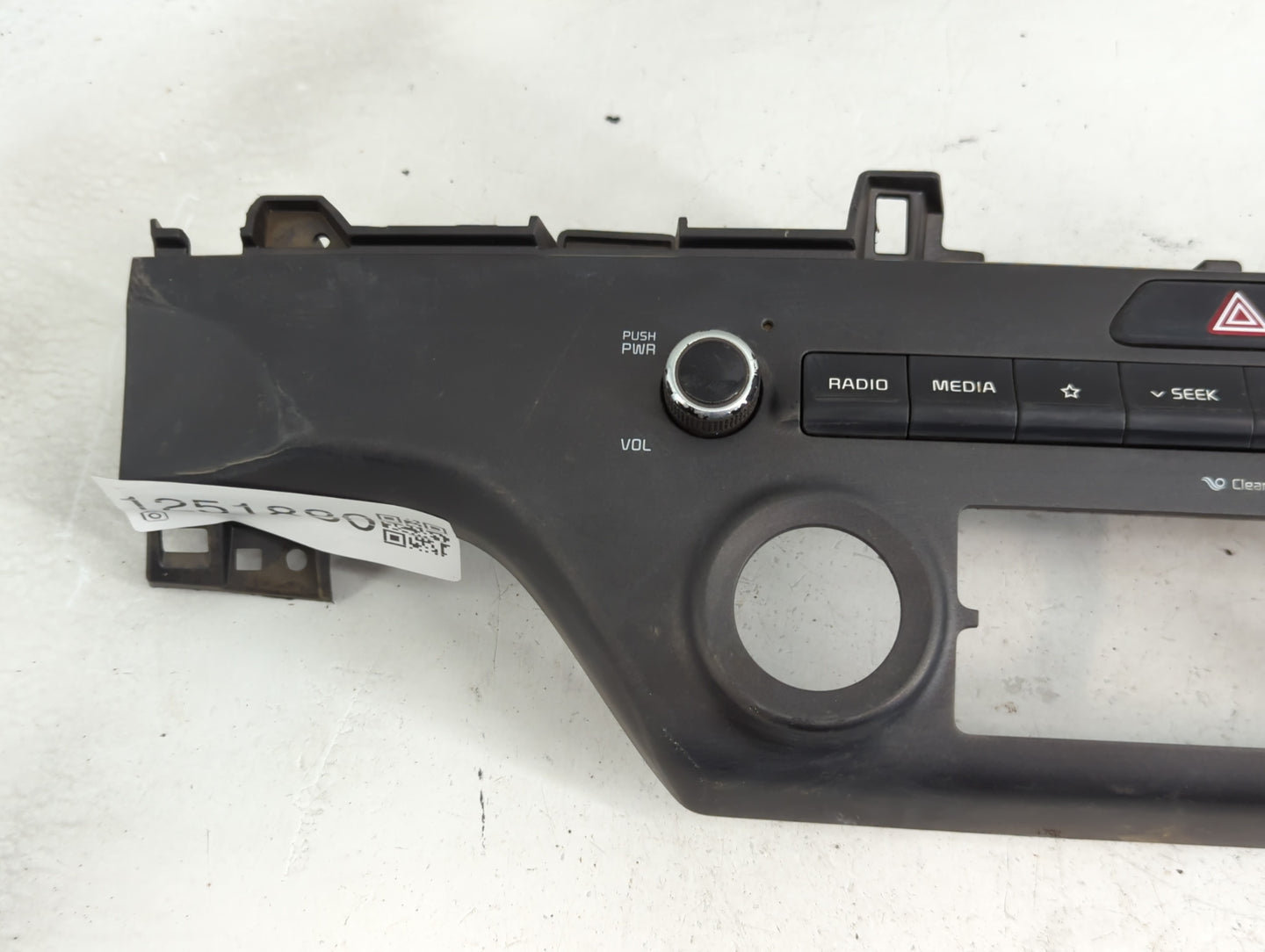 2018-2021 Kia Sportage Radio Control Panel - Oemusedautoparts1.com
