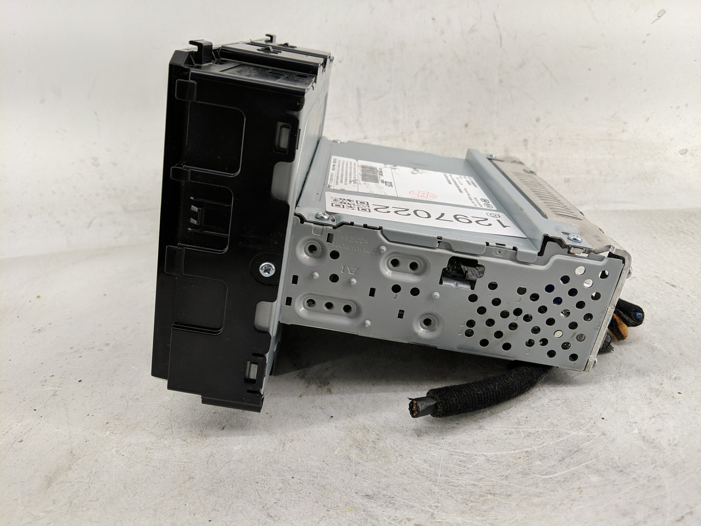 2020-2021 Kia Sportage Radio AM FM Cd Player Receiver Replacement P/N:96160D9220FHV Fits Fits 2020 2021 OEM Used Auto Parts 
