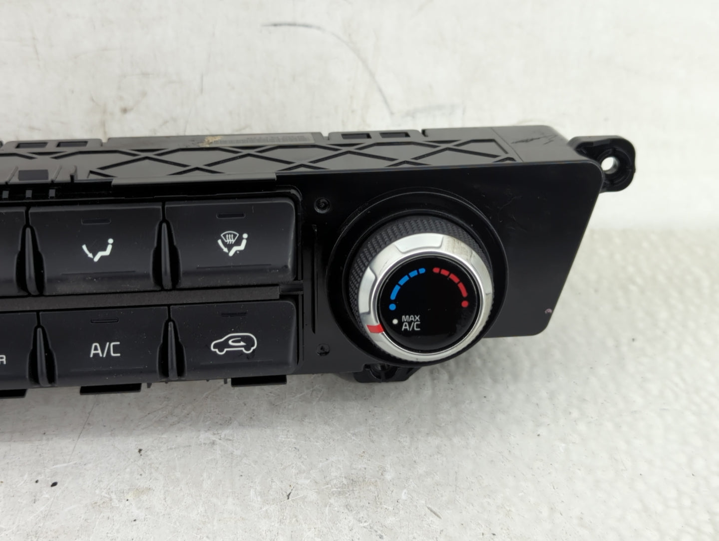 2020-2021 Kia Sportage Climate Control Module Temperature AC/Heater Replacement P/N:97250-D9FB1AK5 Fits Fits 2020 2021 OEM U