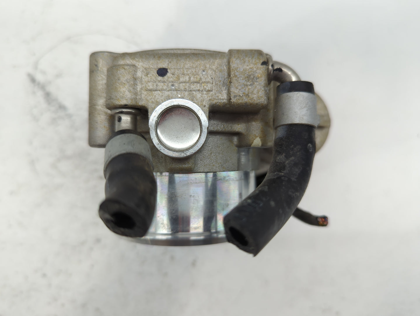 2017-2021 Kia Sportage Throttle Body P/N:35100-2G600 Fits Fits 2015 2016 2017 2018 2019 2020 2021 OEM Used Auto Parts - Oemu