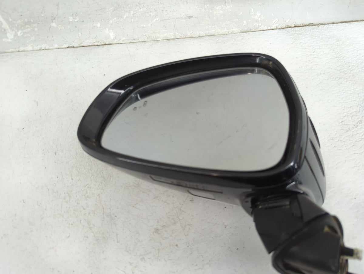 2018-2020 Kia Stinger Driver Side View Mirror - Left Door Mirror OEM Used - Oemusedautoparts1.com