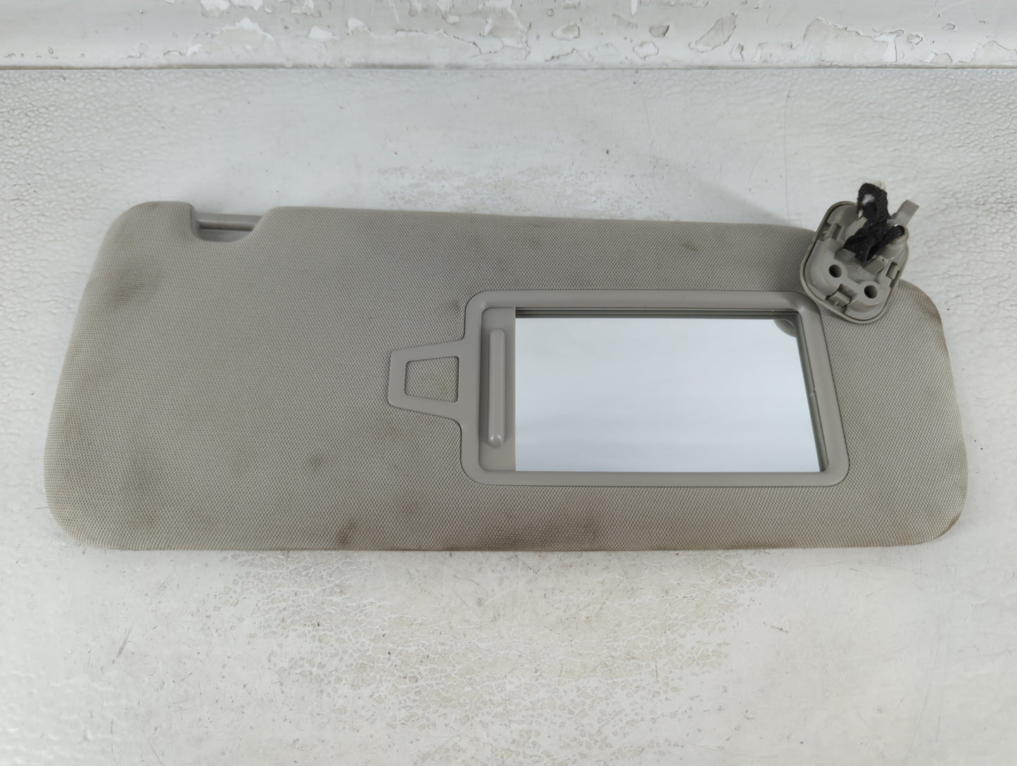 2020-2022 Kia Telluride Sun Visor Shade Replacement Passenger Right Mirror Fits Fits 2020 2021 2022 OEM Used Auto Parts - Oe