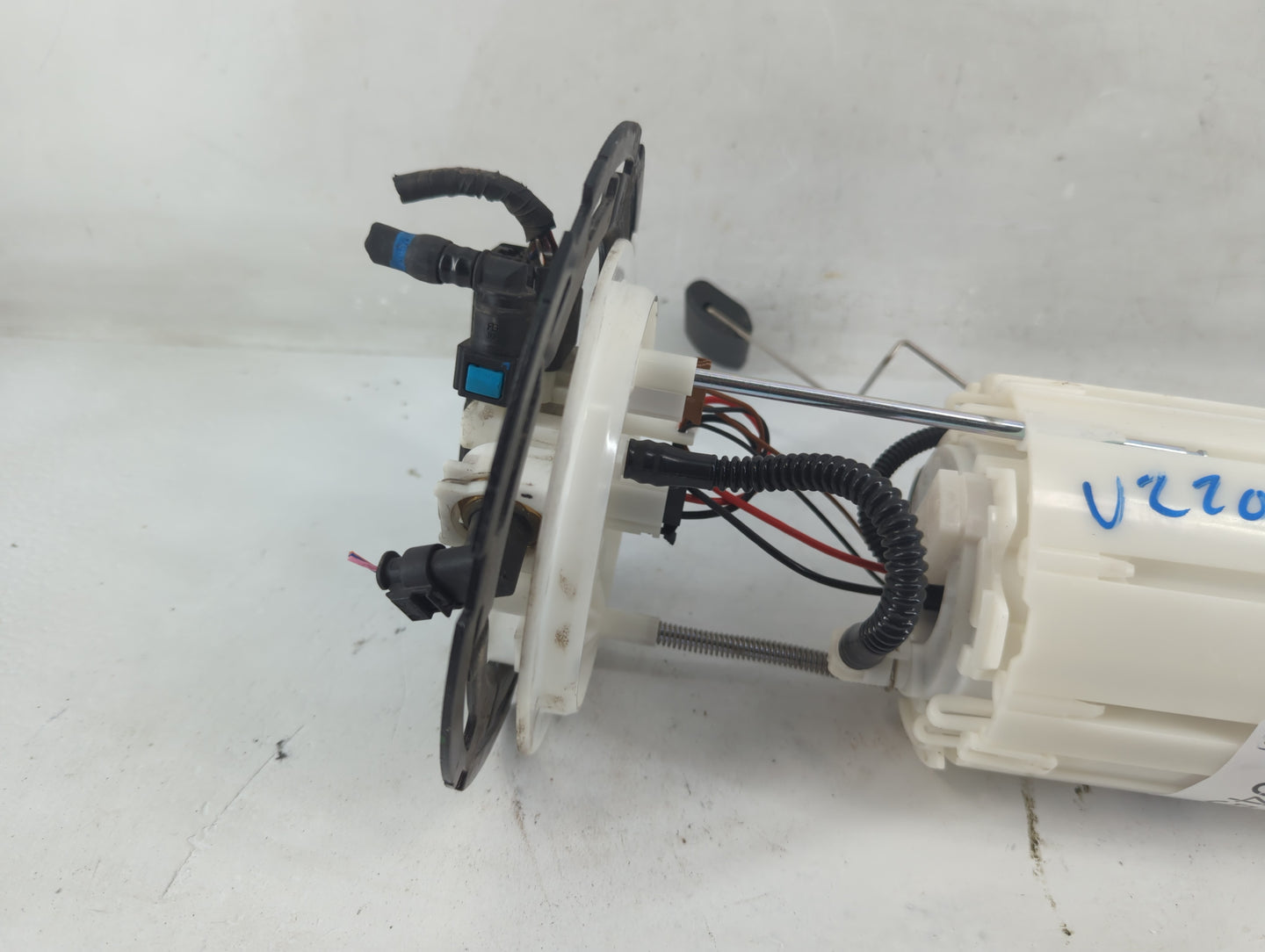 2020-2022 Kia Telluride Electrical Gas Fuel Pump Assembly - Oemusedautoparts1.com