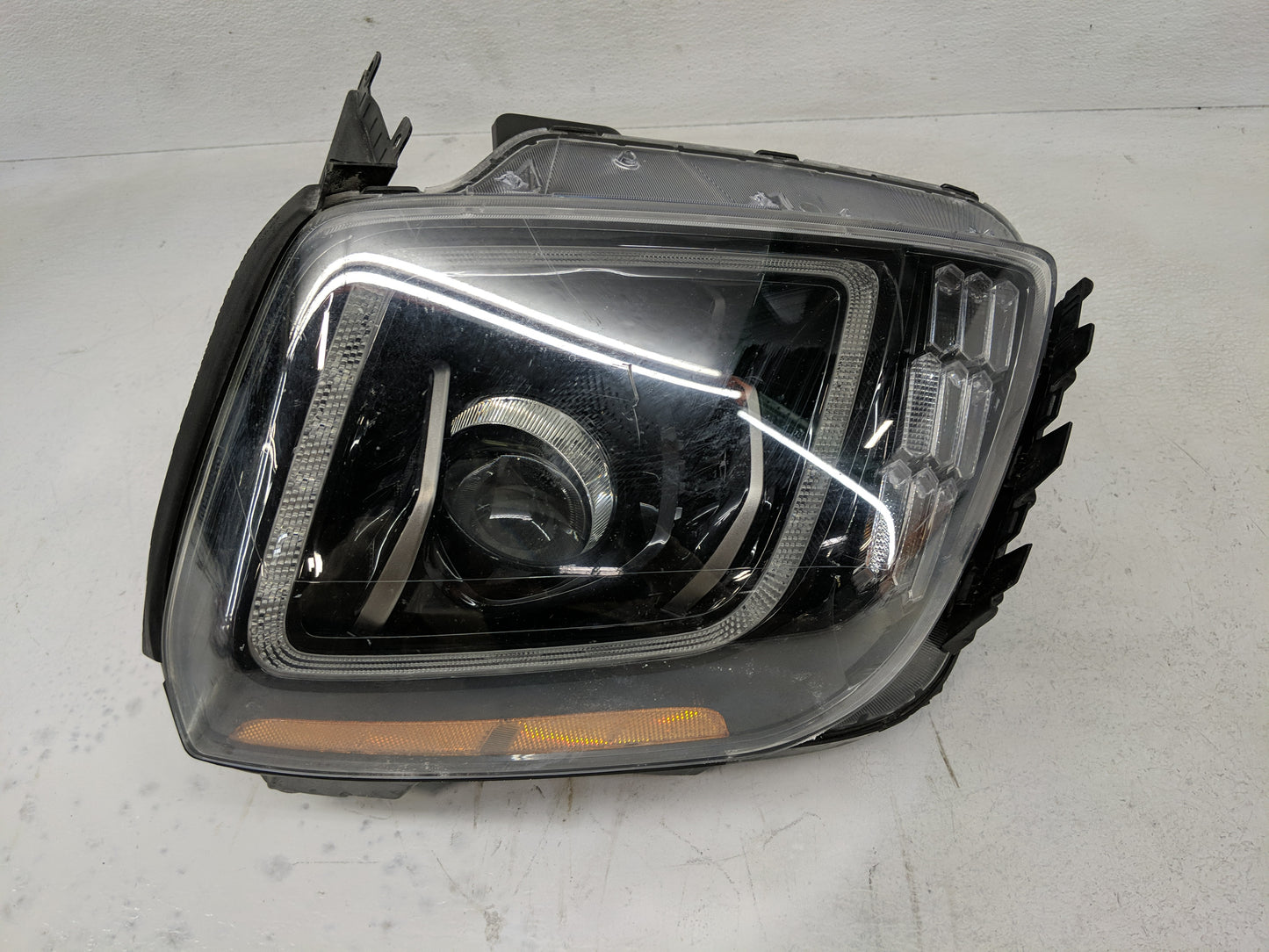 2021 Kia Telluride Driver Left Oem Head Light Headlight Lamp - Oemusedautoparts1.com