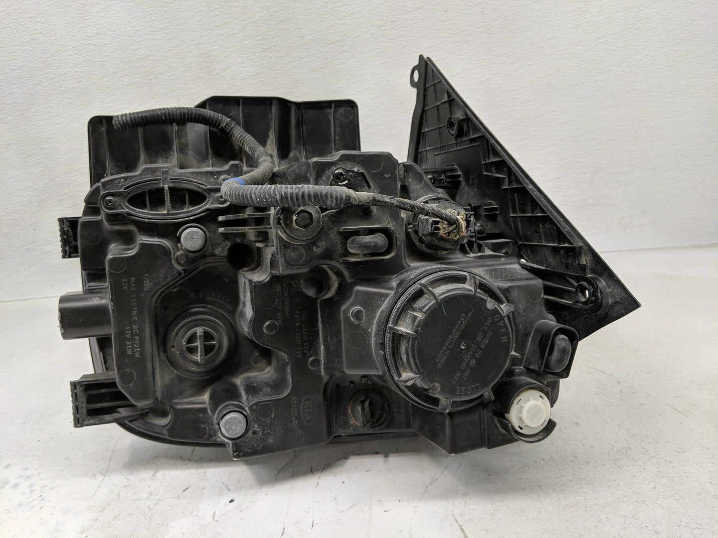 2021 Kia Telluride Driver Left Oem Head Light Headlight Lamp - Oemusedautoparts1.com