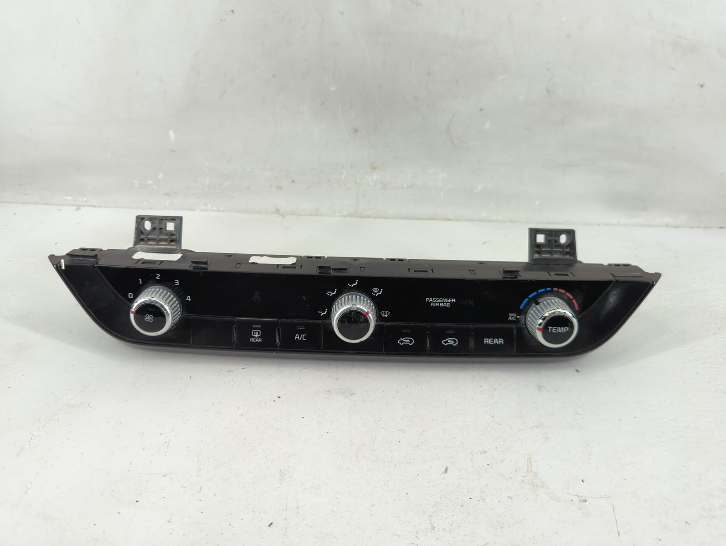 2021 Kia Telluride Climate Control Module Temperature AC/Heater Replacement P/N:97250-S9XXX Fits OEM Used Auto Parts - Oemus