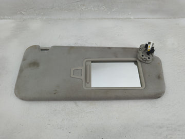 2020-2022 Kia Telluride Sun Visor Shade Replacement Passenger Right Mirror Fits Fits 2020 2021 2022 OEM Used Auto Parts - Oe