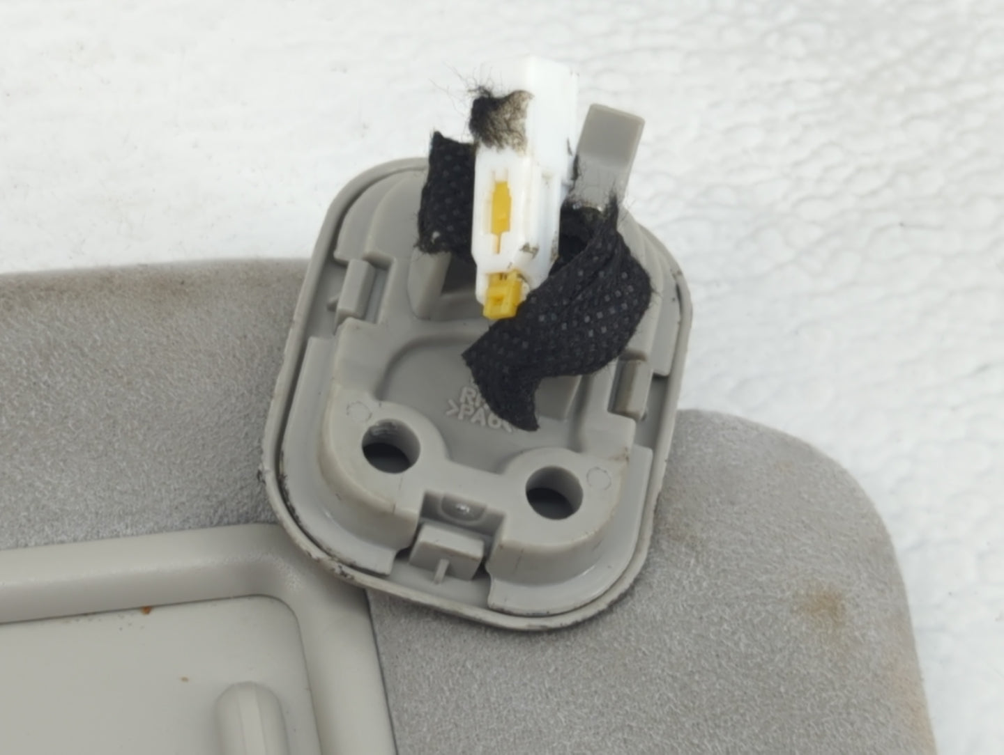 2020-2022 Kia Telluride Sun Visor Shade Replacement Passenger Right Mirror Fits Fits 2020 2021 2022 OEM Used Auto Parts - Oe