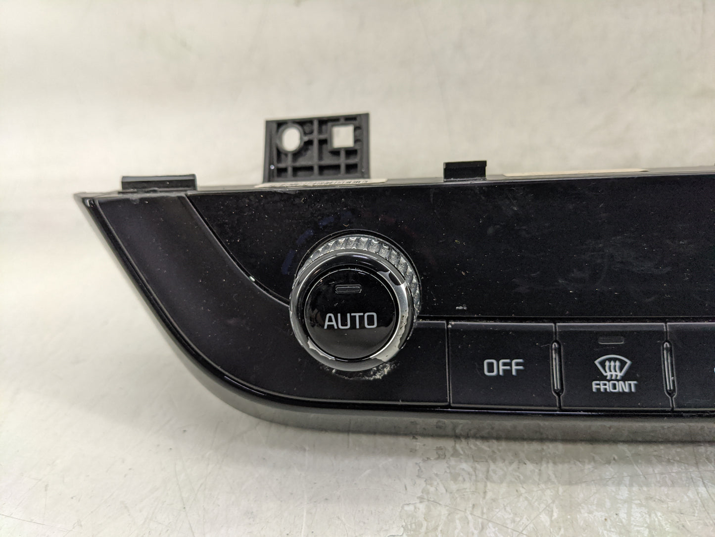 2020-2022 Kia Telluride Climate Control Module Temperature AC/Heater Replacement P/N:97250-S9XXX Fits Fits 2020 2021 2022 OE