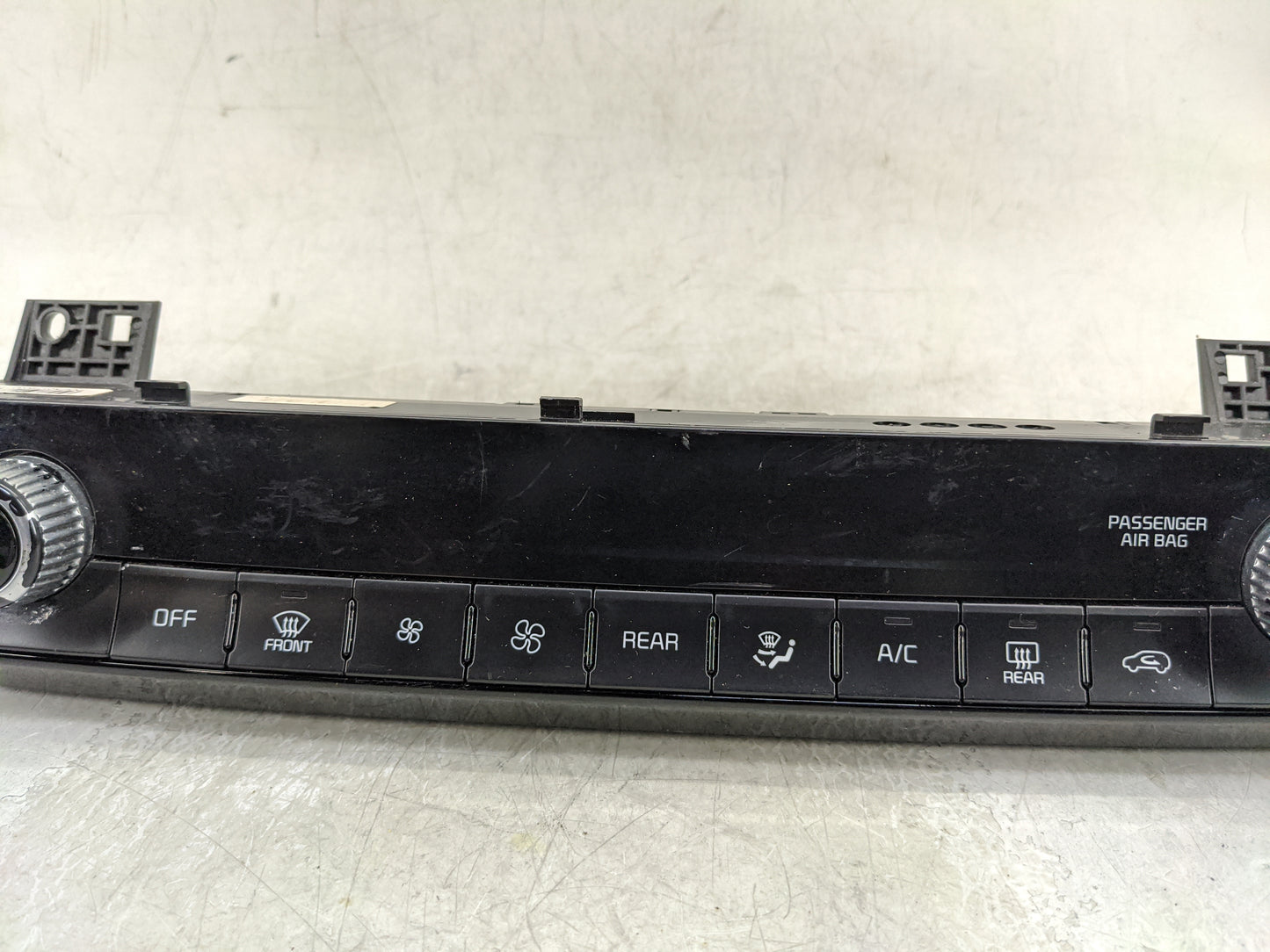 2020-2022 Kia Telluride Climate Control Module Temperature AC/Heater Replacement P/N:97250-S9XXX Fits Fits 2020 2021 2022 OE