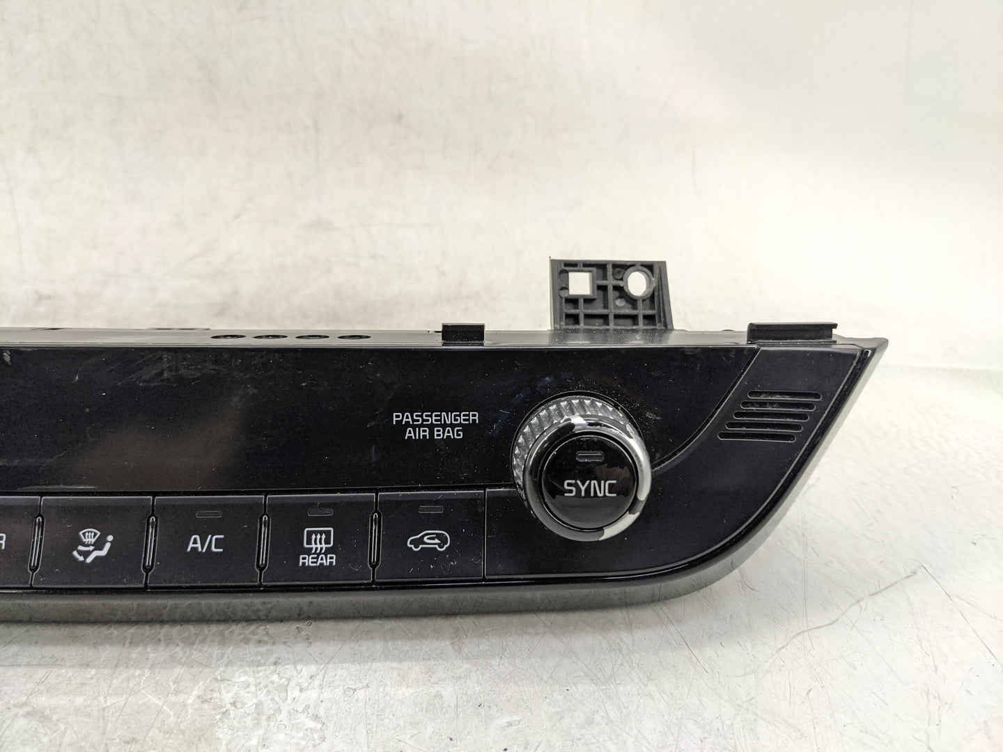 2020-2022 Kia Telluride Climate Control Module Temperature AC/Heater Replacement P/N:97250-S9XXX Fits Fits 2020 2021 2022 OE
