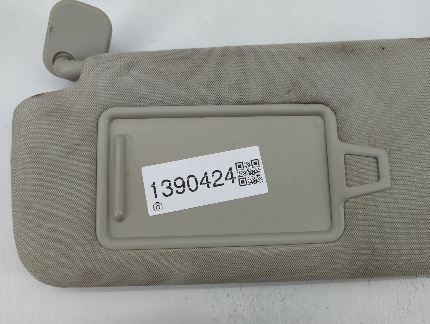 2020-2022 Kia Telluride Sun Visor Shade Replacement Driver Left Mirror Fits Fits 2020 2021 2022 OEM Used Auto Parts - Oemuse