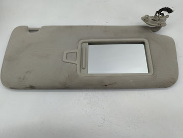 2020-2022 Kia Telluride Sun Visor Shade Replacement Passenger Right Mirror Fits Fits 2020 2021 2022 OEM Used Auto Parts