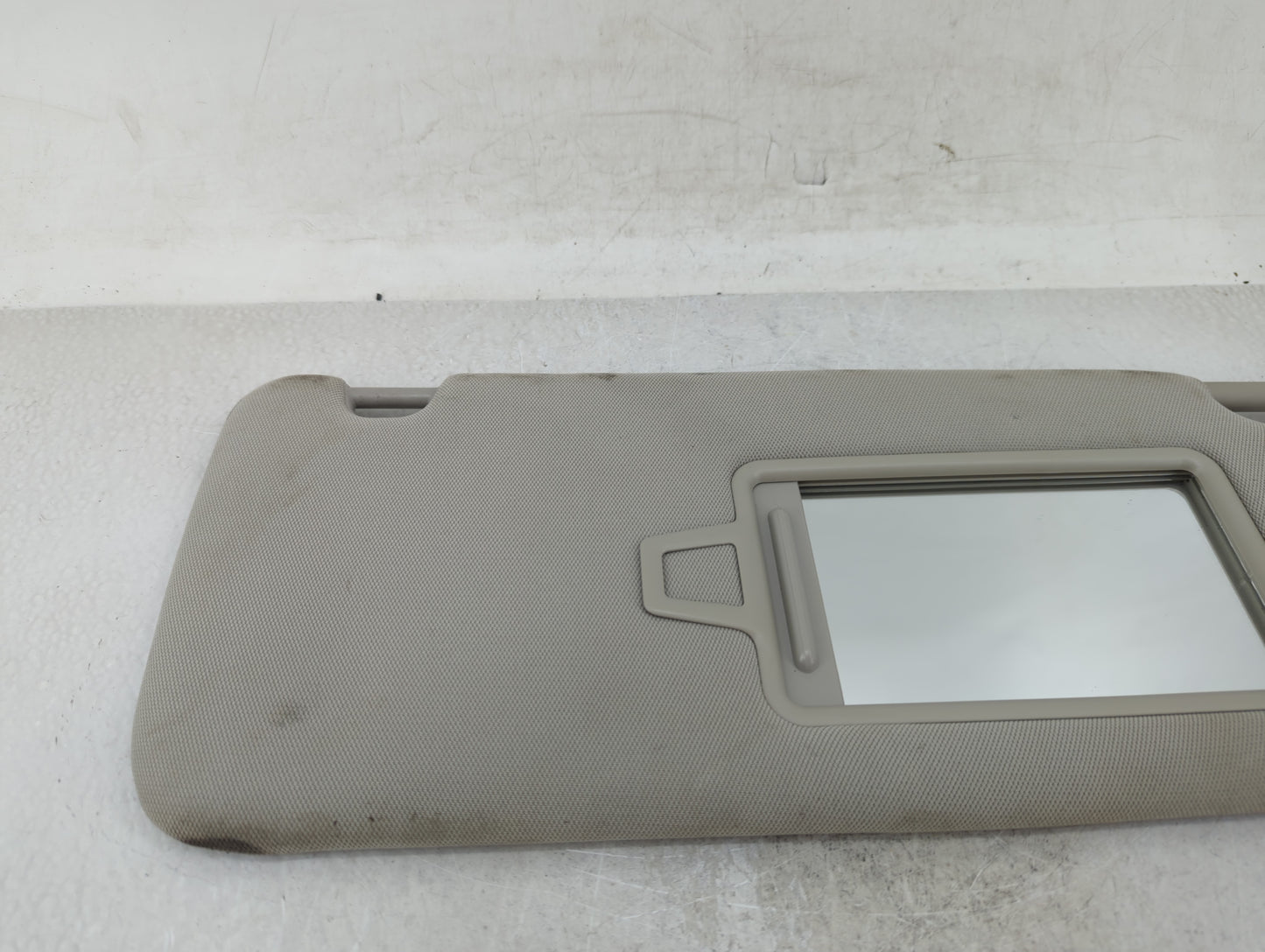 2020-2022 Kia Telluride Sun Visor Shade Replacement Driver Left Mirror Fits Fits 2020 2021 2022 OEM Used Auto Parts - Oemuse