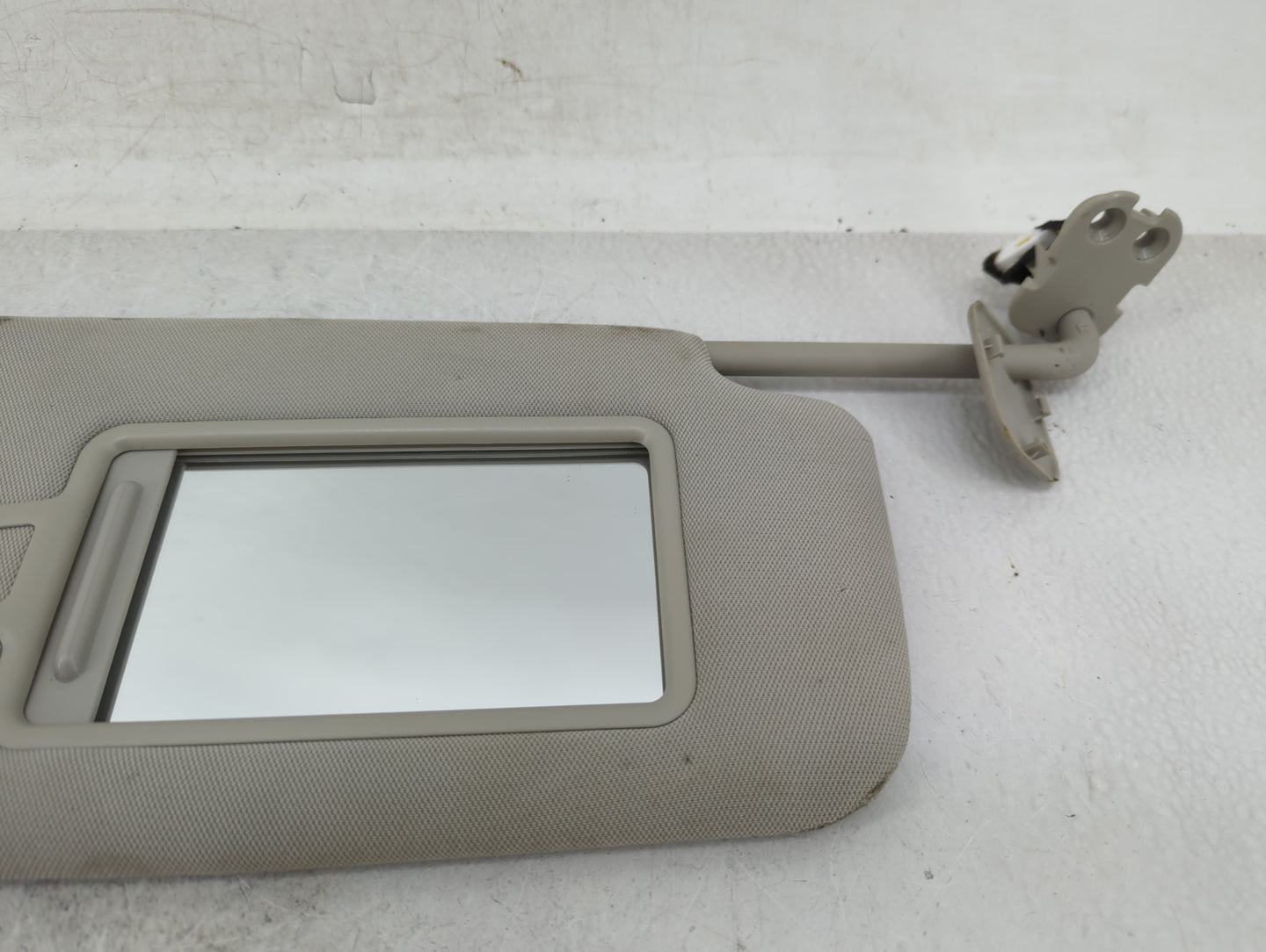 2020-2022 Kia Telluride Sun Visor Shade Replacement Driver Left Mirror Fits Fits 2020 2021 2022 OEM Used Auto Parts - Oemuse