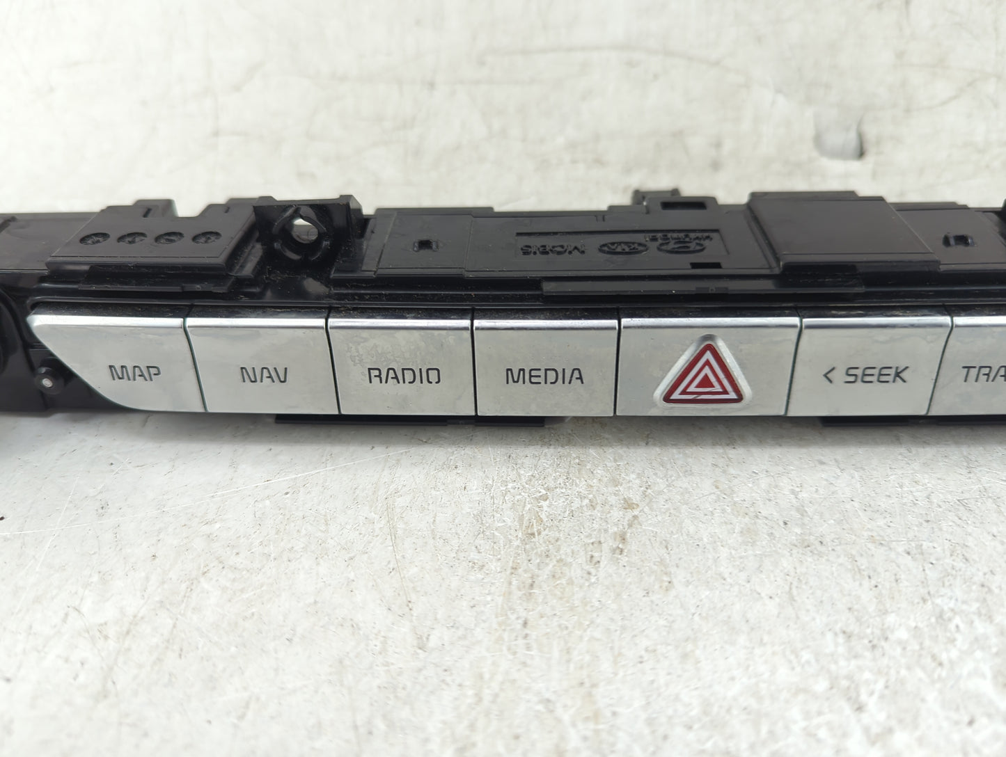 2020-2022 Kia Telluride Radio AM FM Cd Player Receiver Replacement Fits Fits 2020 2021 2022 OEM Used Auto Parts - Oemusedaut