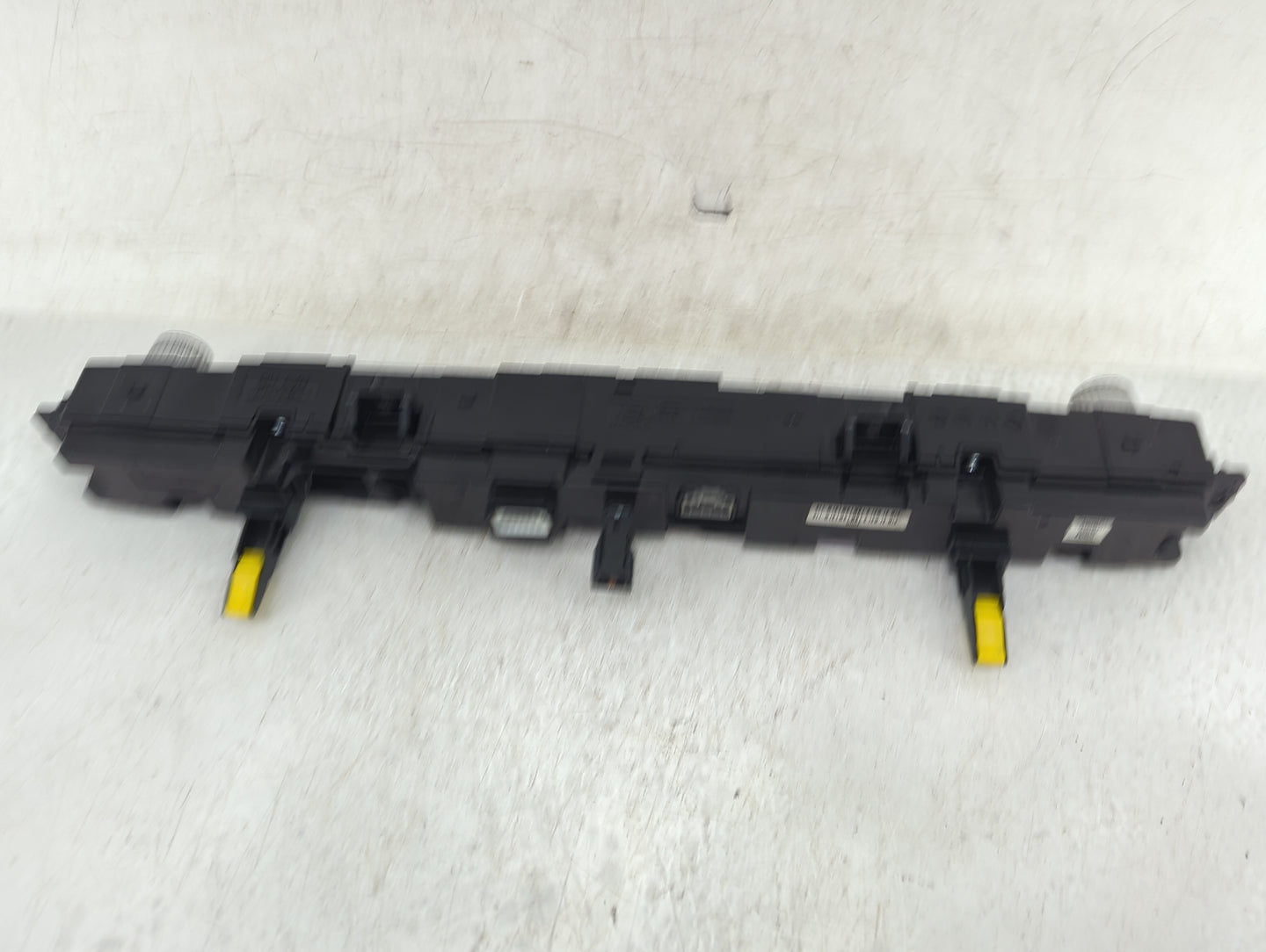 2020-2022 Kia Telluride Radio AM FM Cd Player Receiver Replacement Fits Fits 2020 2021 2022 OEM Used Auto Parts - Oemusedaut