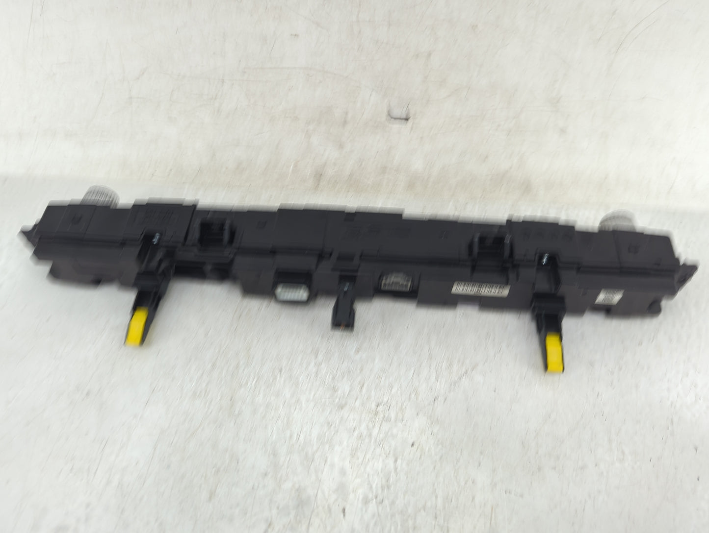 2020-2022 Kia Telluride Radio AM FM Cd Player Receiver Replacement Fits Fits 2020 2021 2022 OEM Used Auto Parts - Oemusedaut
