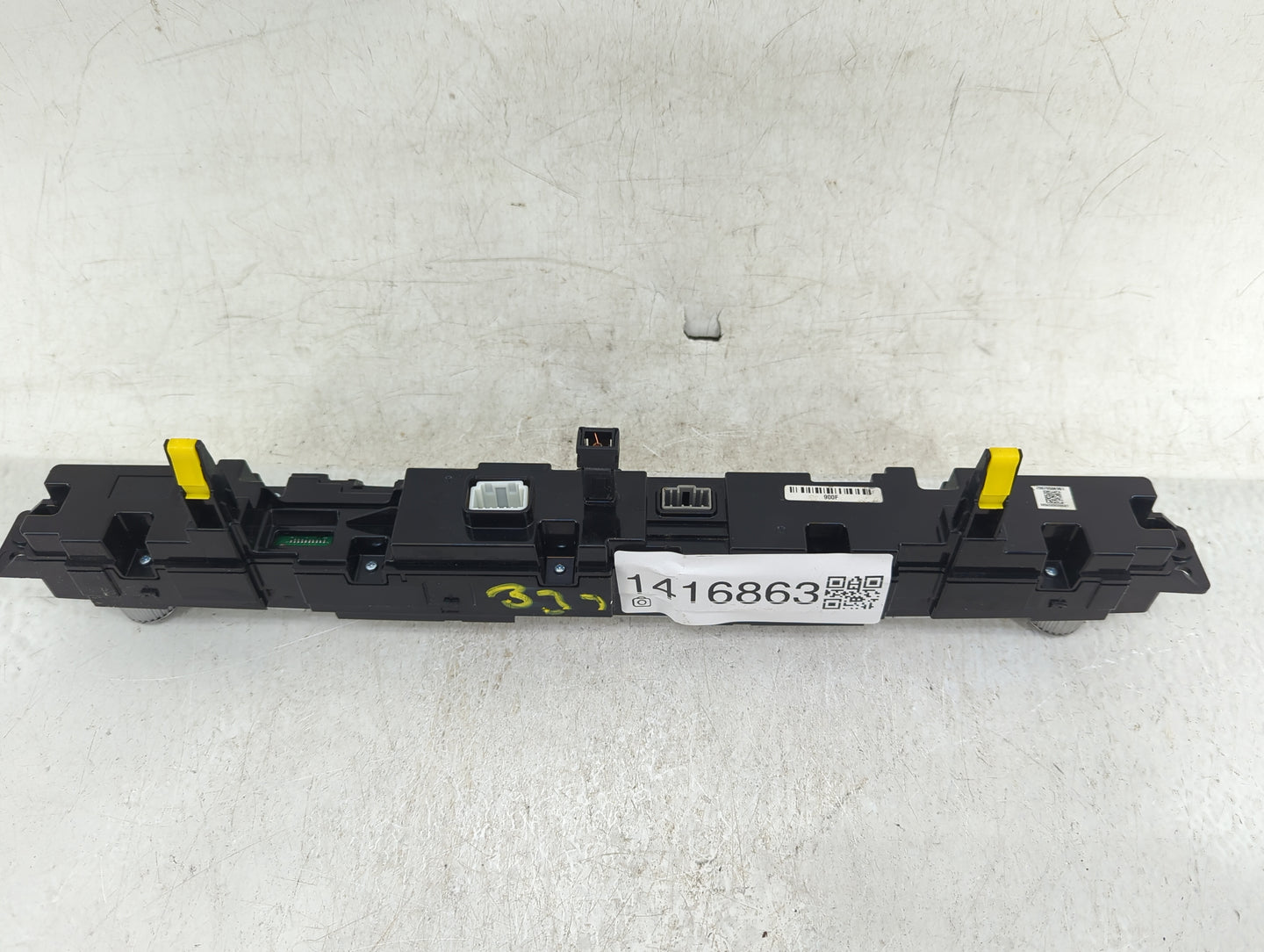 2020-2022 Kia Telluride Radio AM FM Cd Player Receiver Replacement Fits Fits 2020 2021 2022 OEM Used Auto Parts - Oemusedaut