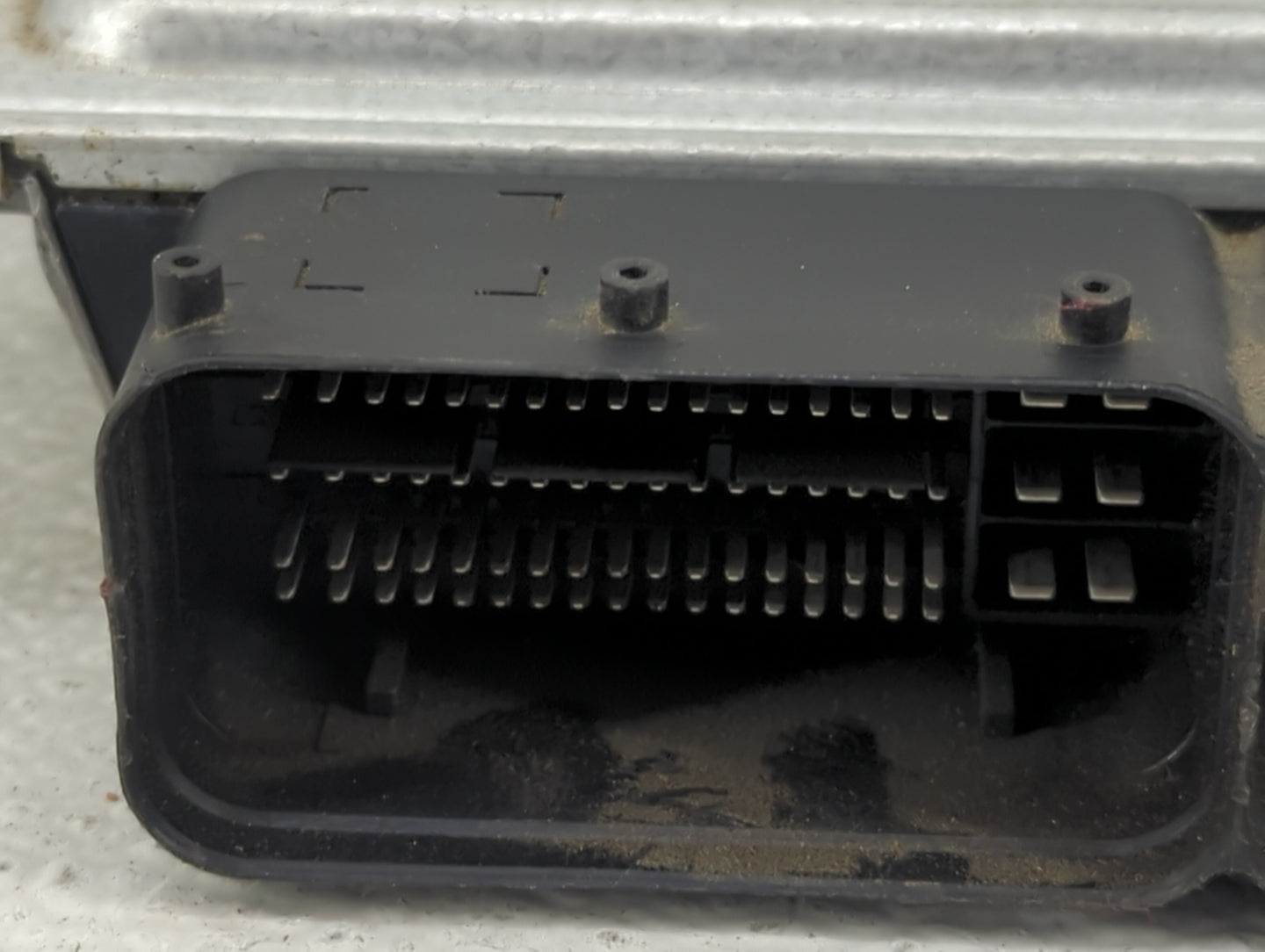 2021 Kia Telluride PCM Engine Control Computer ECU ECM PCU OEM P/N:39199-3L000 9001270125KD, SIM2K-260, IGGK0GM Fits OEM Use