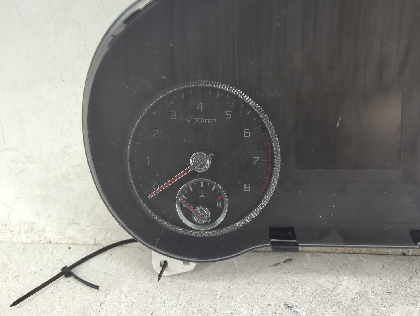 2020-2021 Kia Telluride Instrument Cluster Speedometer Gauges P/N:94001-S9000 Miles: Fits Fits 2020 2021 OEM Used Auto Parts