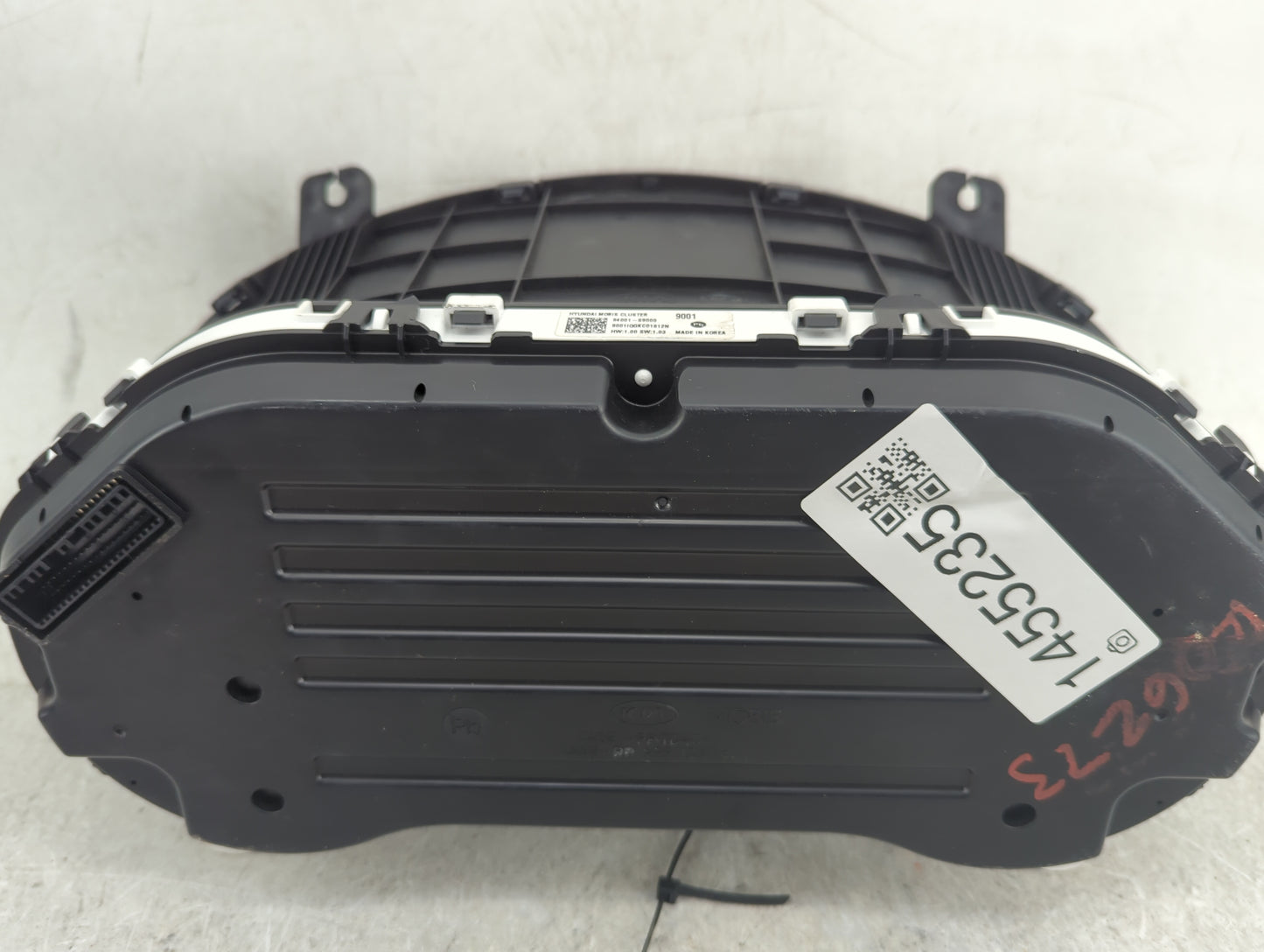 2020-2021 Kia Telluride Instrument Cluster Speedometer Gauges P/N:94001-S9000 Miles: Fits Fits 2020 2021 OEM Used Auto Parts