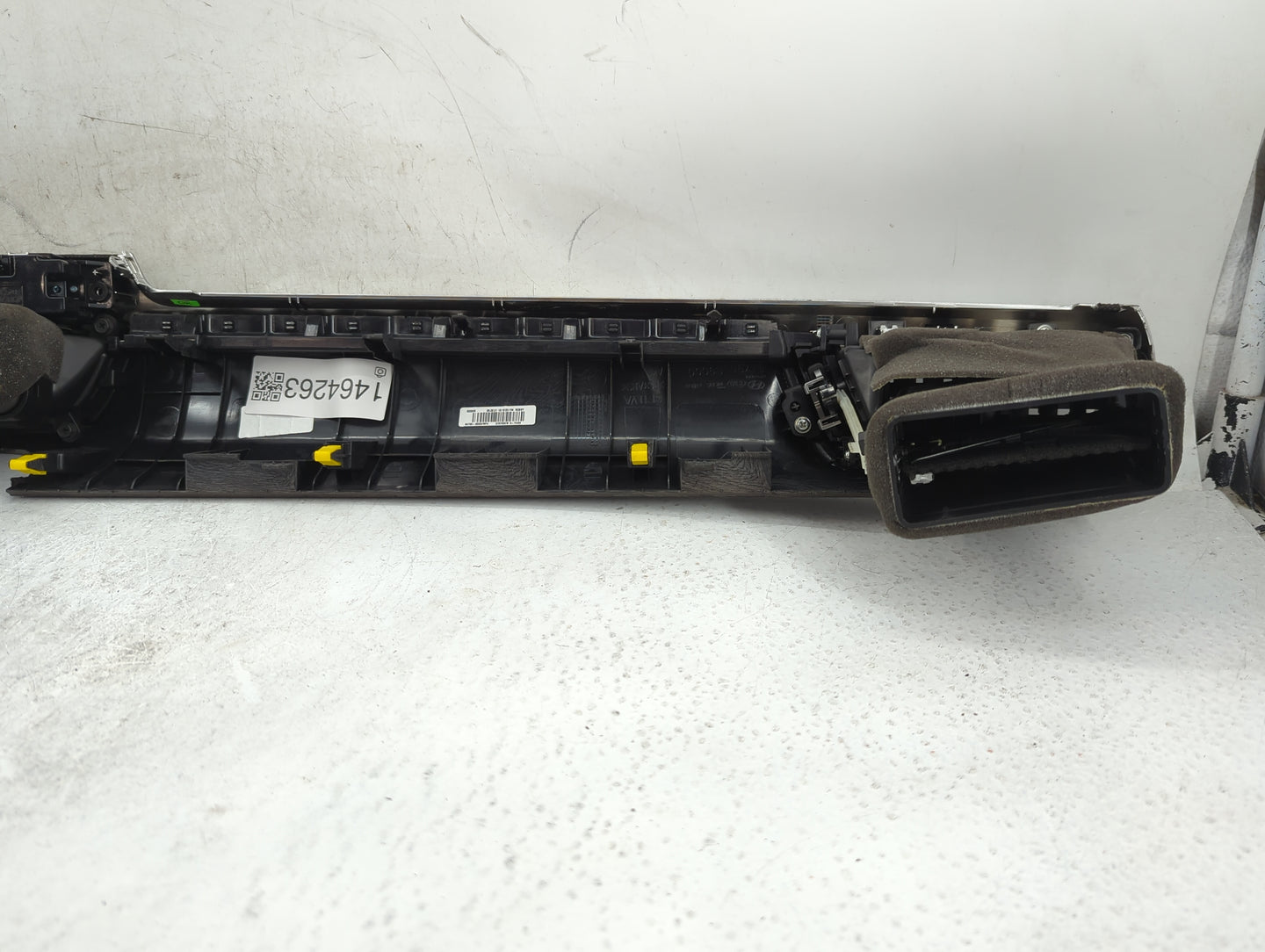 2020-2022 Kia Telluride Radio AM FM Cd Player Receiver Replacement P/N:84795-S9300WPA Fits Fits 2020 2021 2022 OEM Used Auto