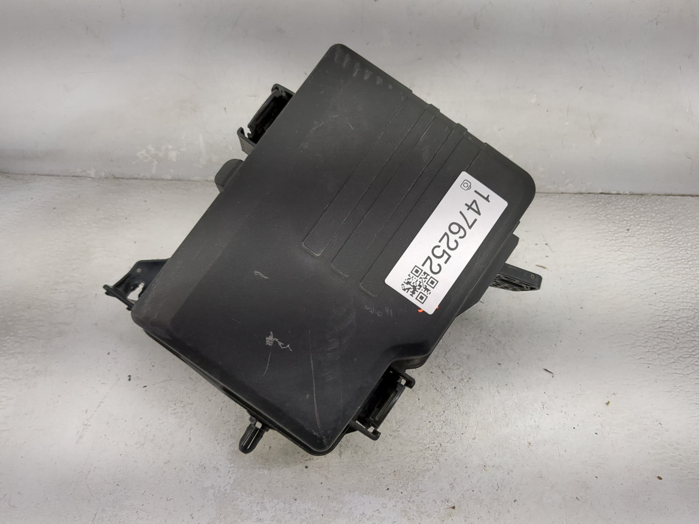 2020-2022 Kia Telluride Fusebox Fuse Box Panel Relay Module P/N:91956-S9040 18980-10001 Fits Fits 2020 2021 2022 OEM Used Au