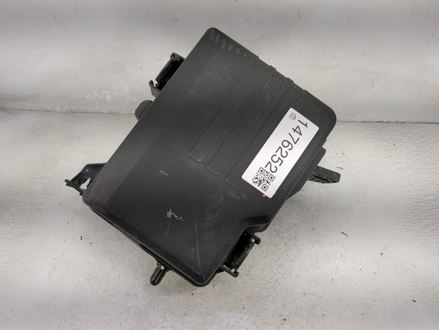 2020-2022 Kia Telluride Fusebox Fuse Box Panel Relay Module P/N:91956-S9040 18980-10001 Fits Fits 2020 2021 2022 OEM Used Au